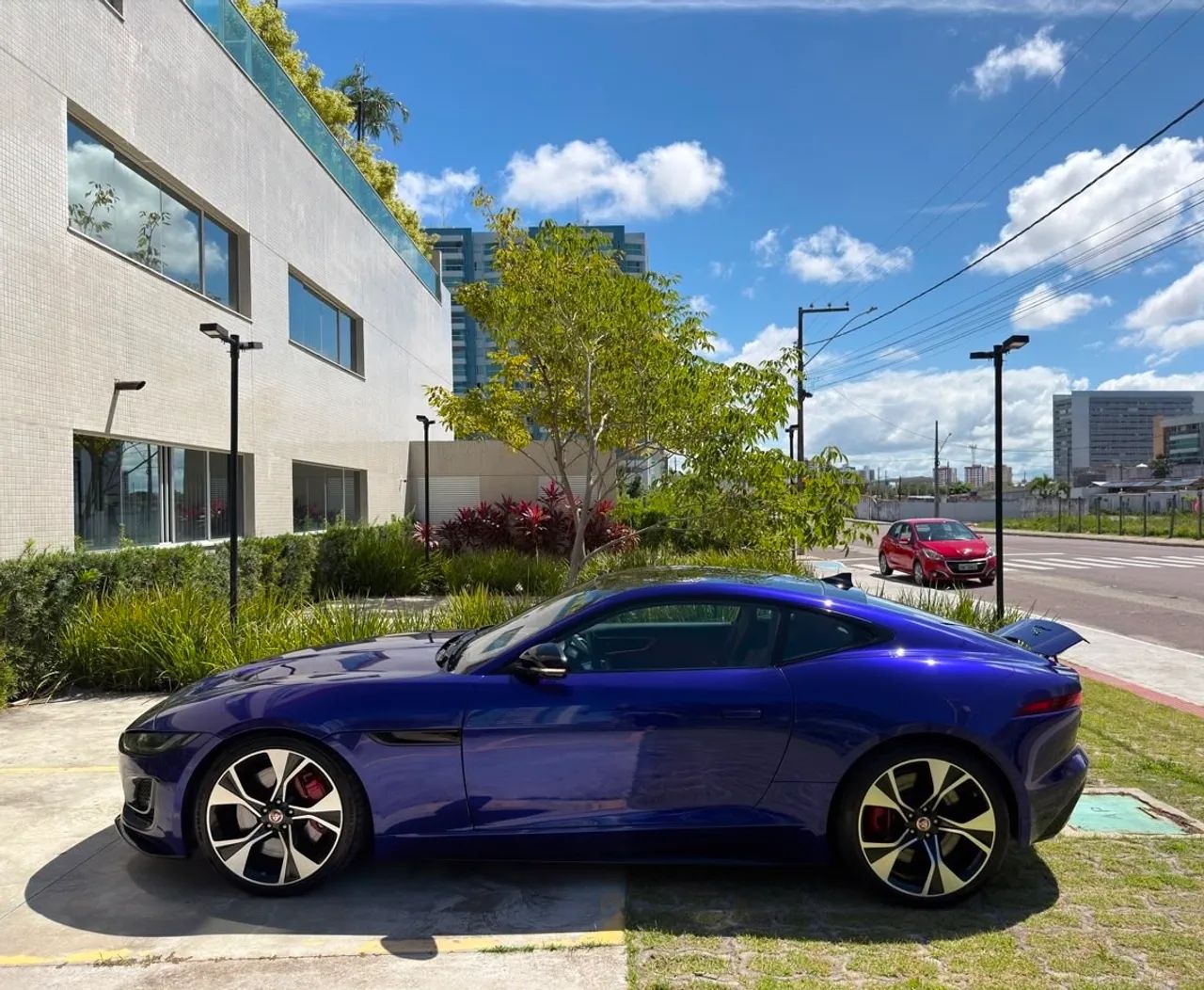 Jaguar F-TYPE 4