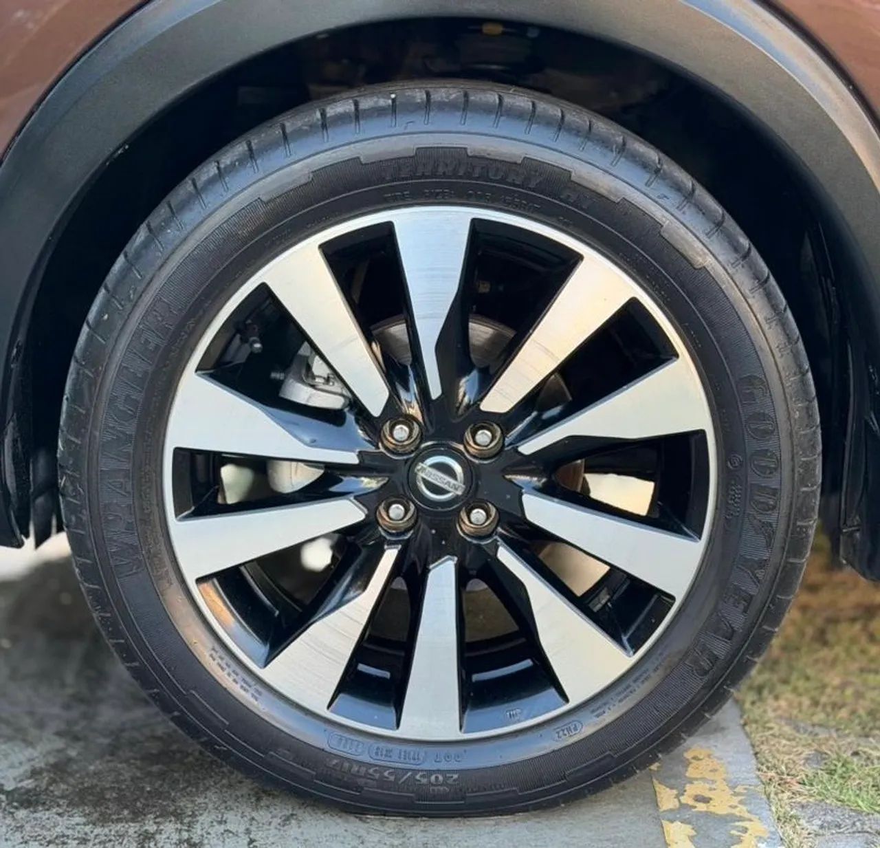 Nissan KICKS 16