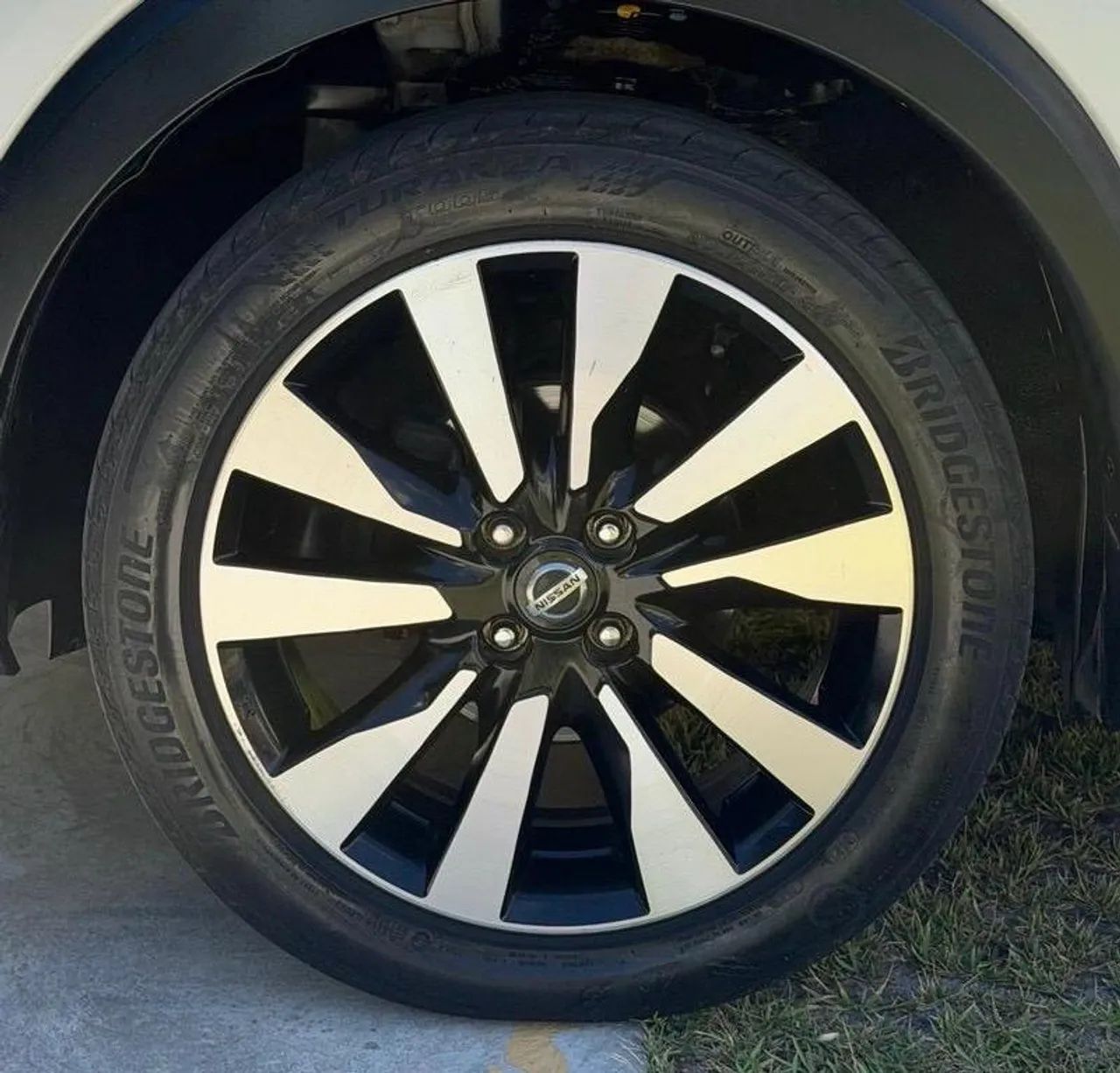 Nissan KICKS 16