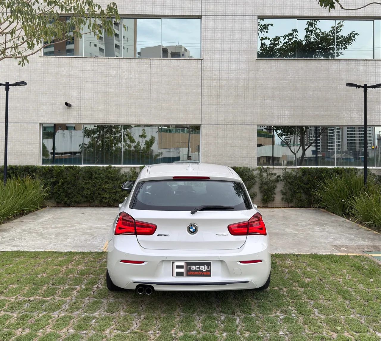 BMW 120I 7