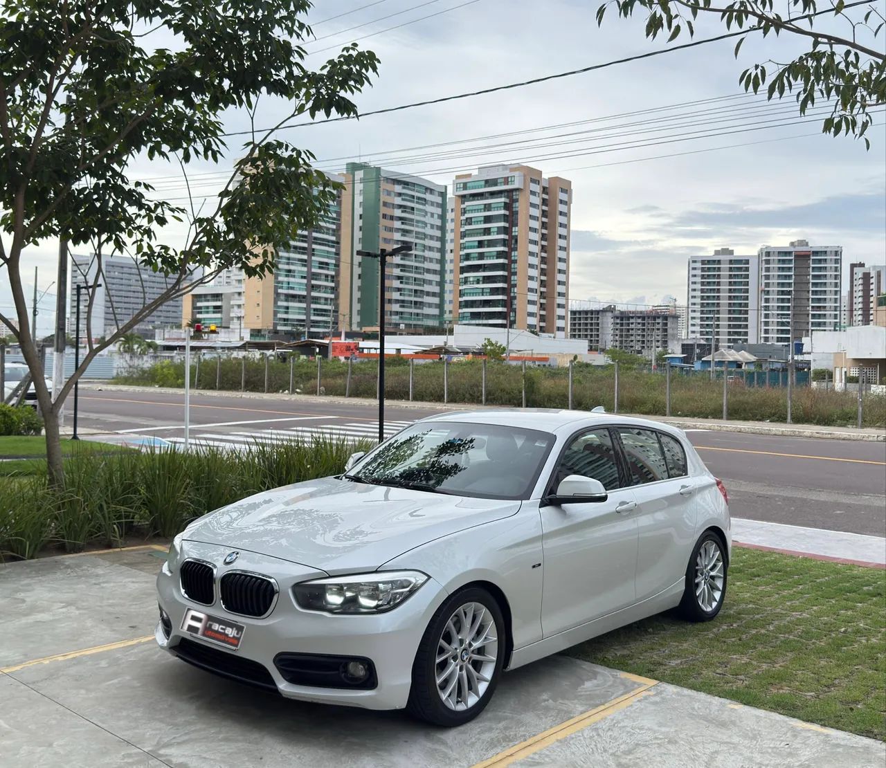 BMW 120I 2016