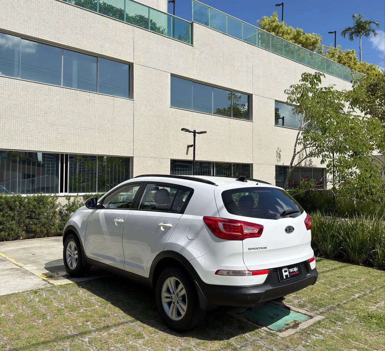 Kia Motors SPORTAGE 8