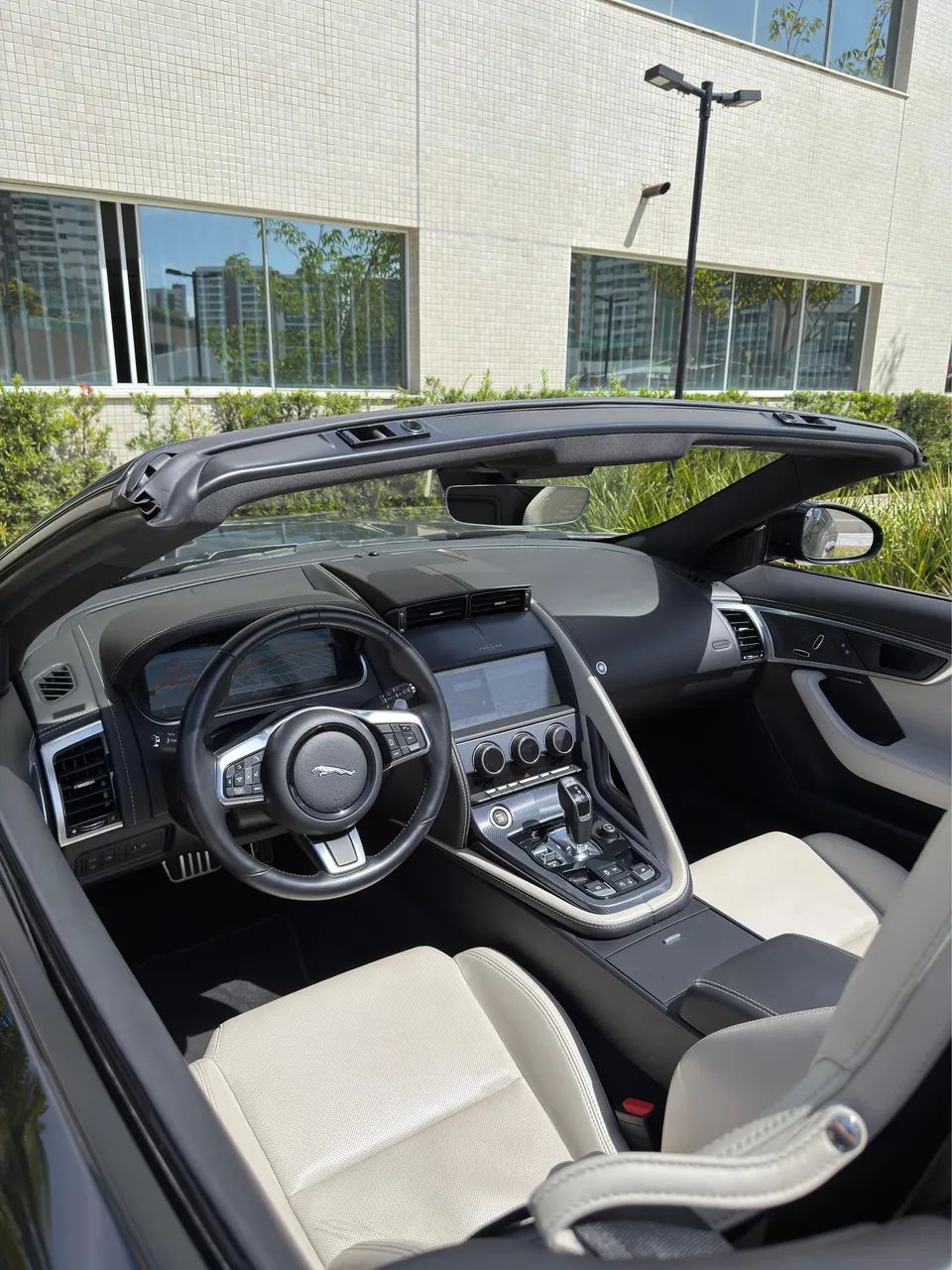 Jaguar F-TYPE 11