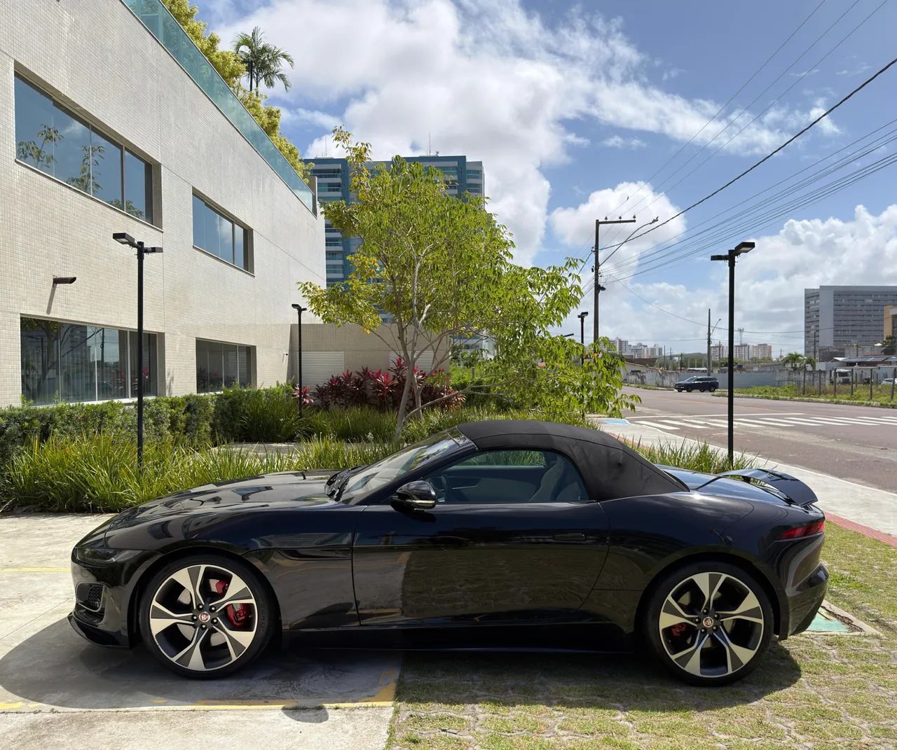 Jaguar F-TYPE 8