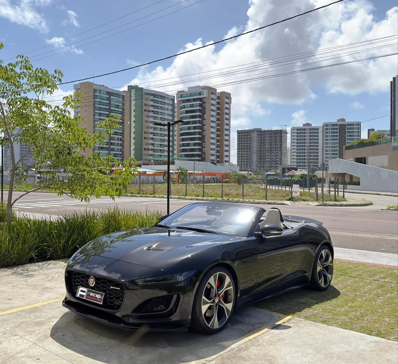 Jaguar F-TYPE 2023