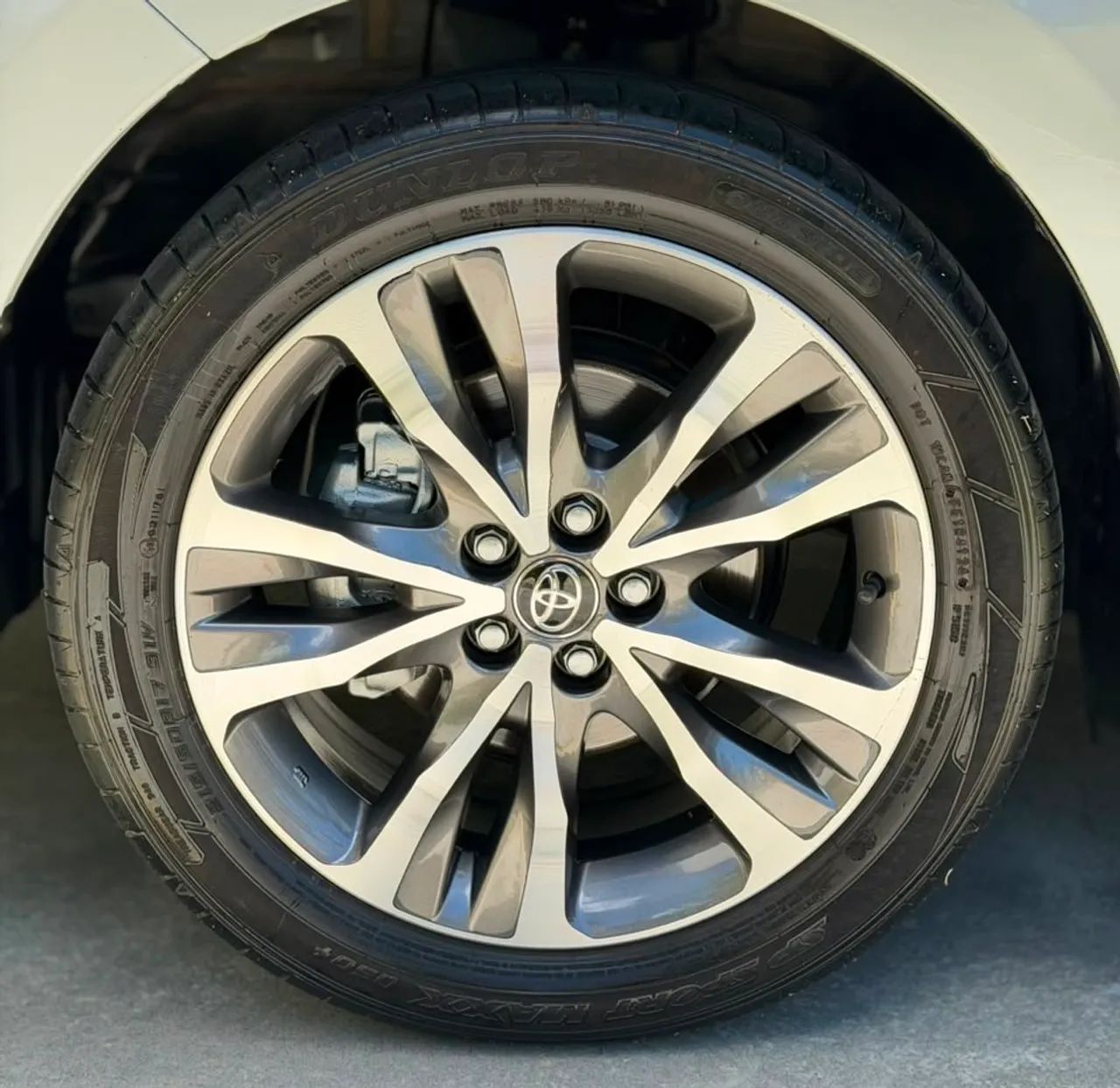 Toyota COROLLA 16