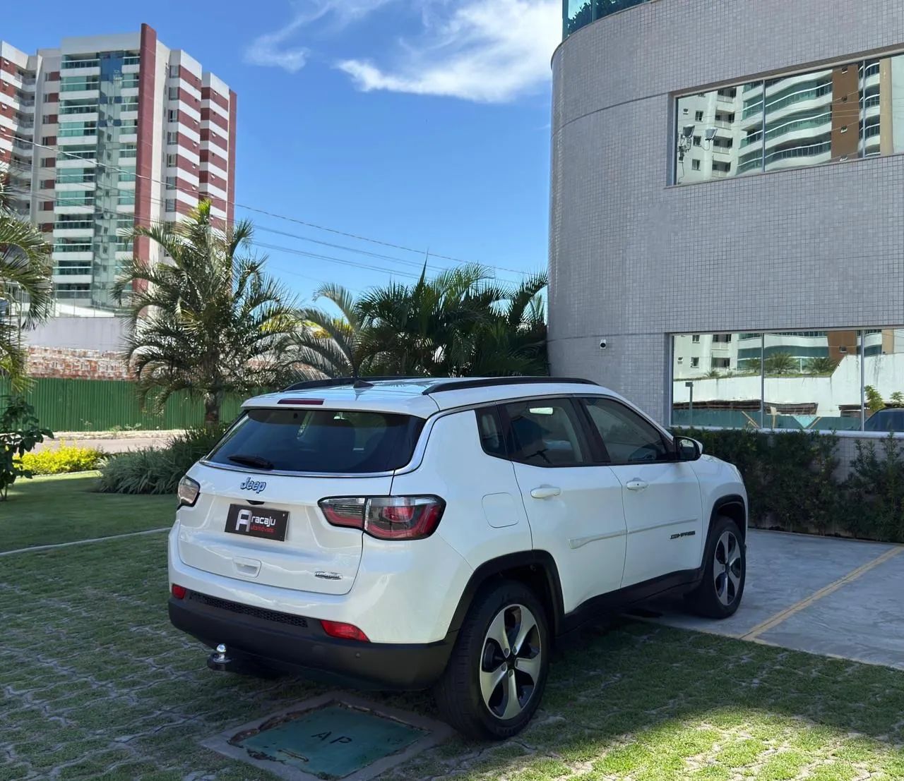 Jeep COMPASS 4