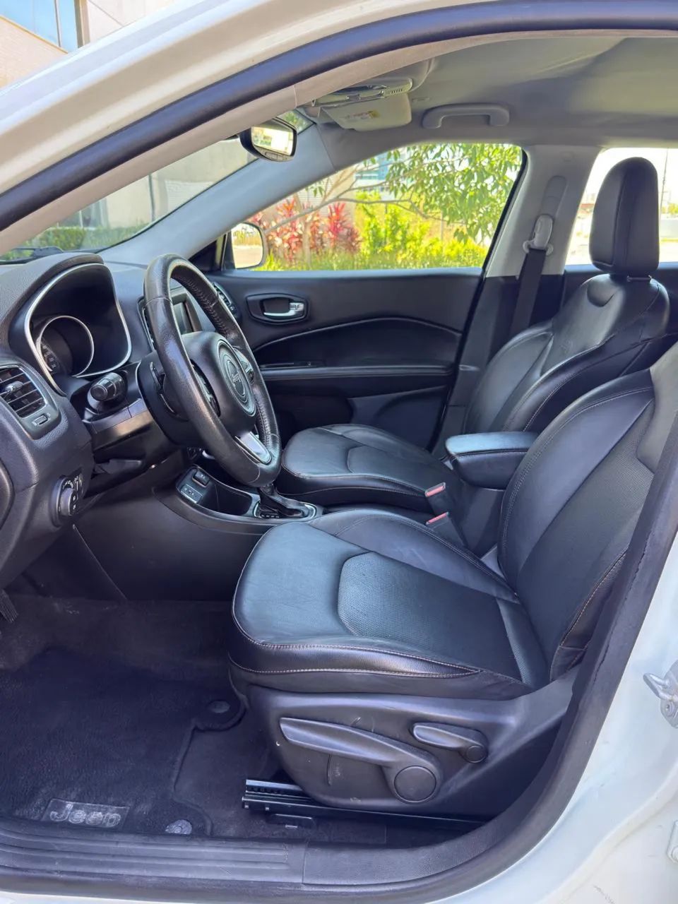 Jeep COMPASS 12