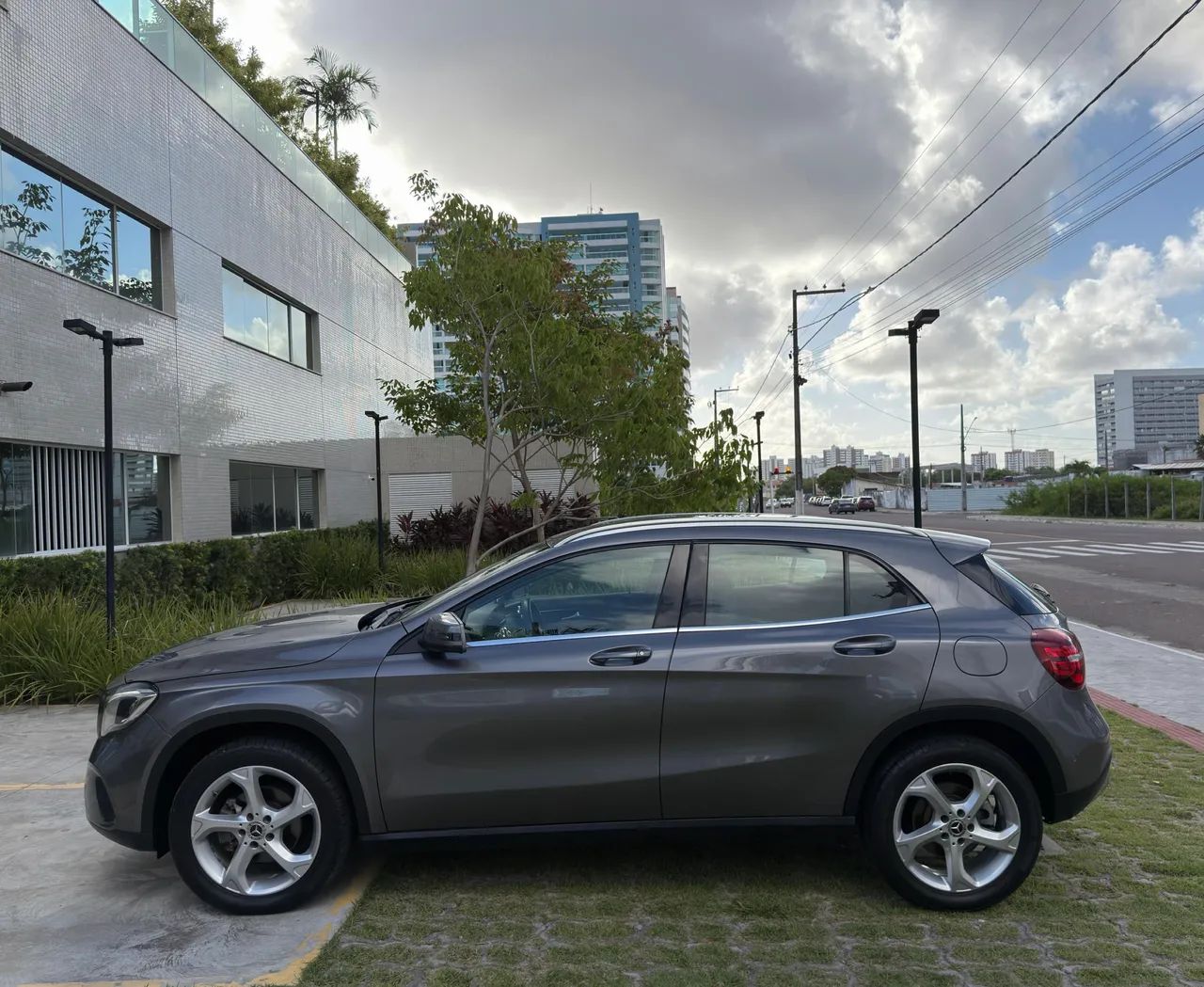 Mercedes-Benz GLA 7