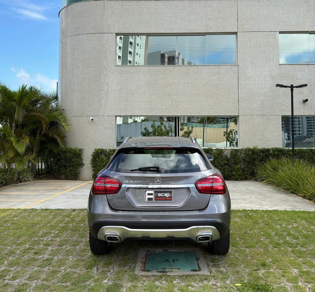 Mercedes-Benz GLA 6