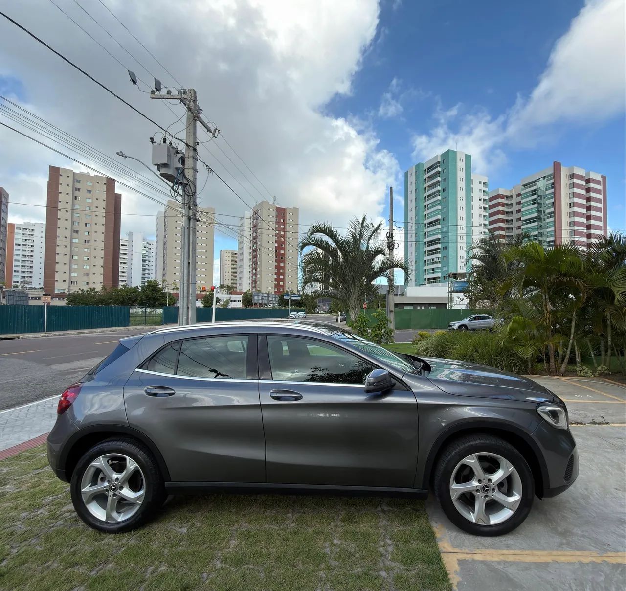 Mercedes-Benz GLA 5