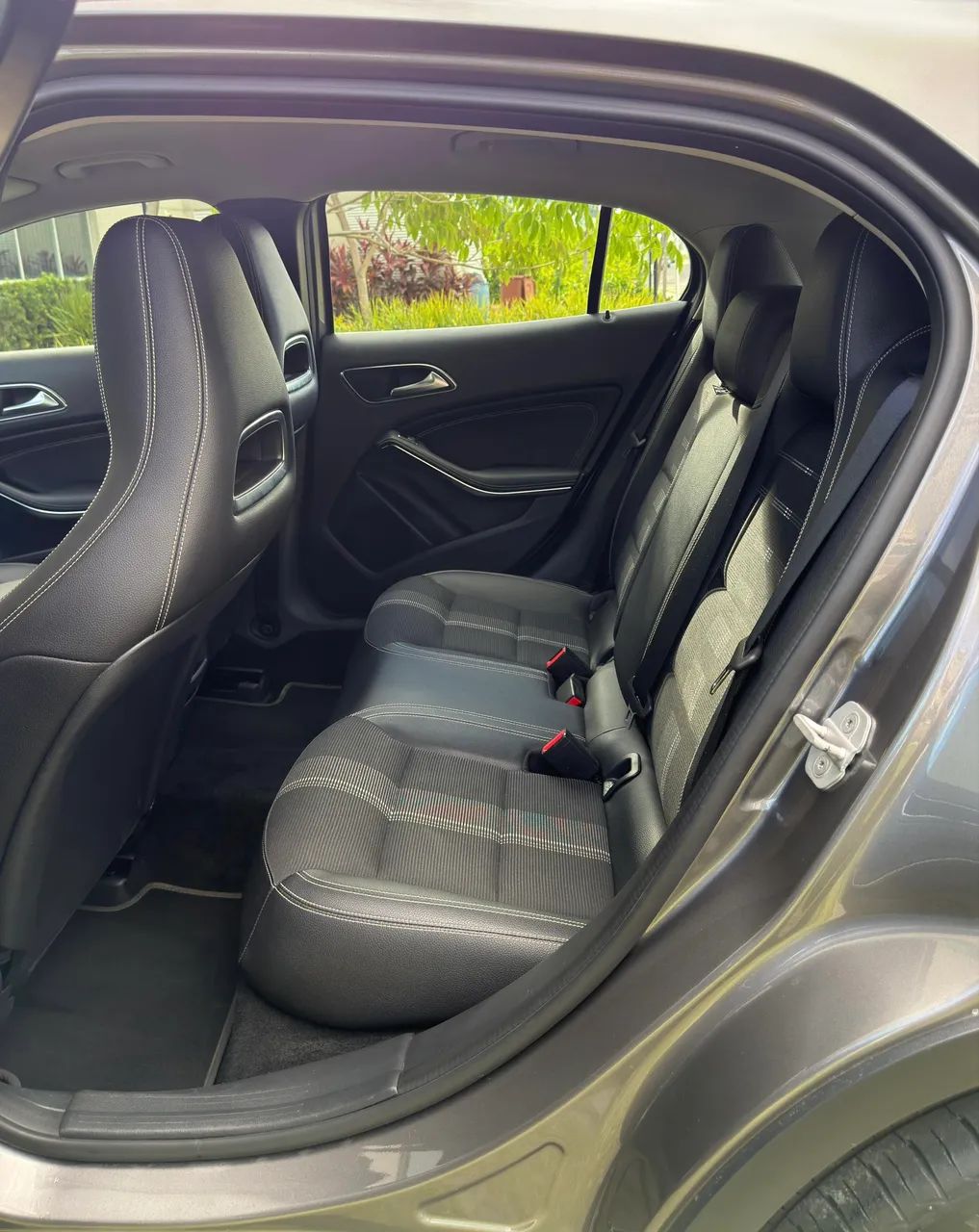Mercedes-Benz GLA 13