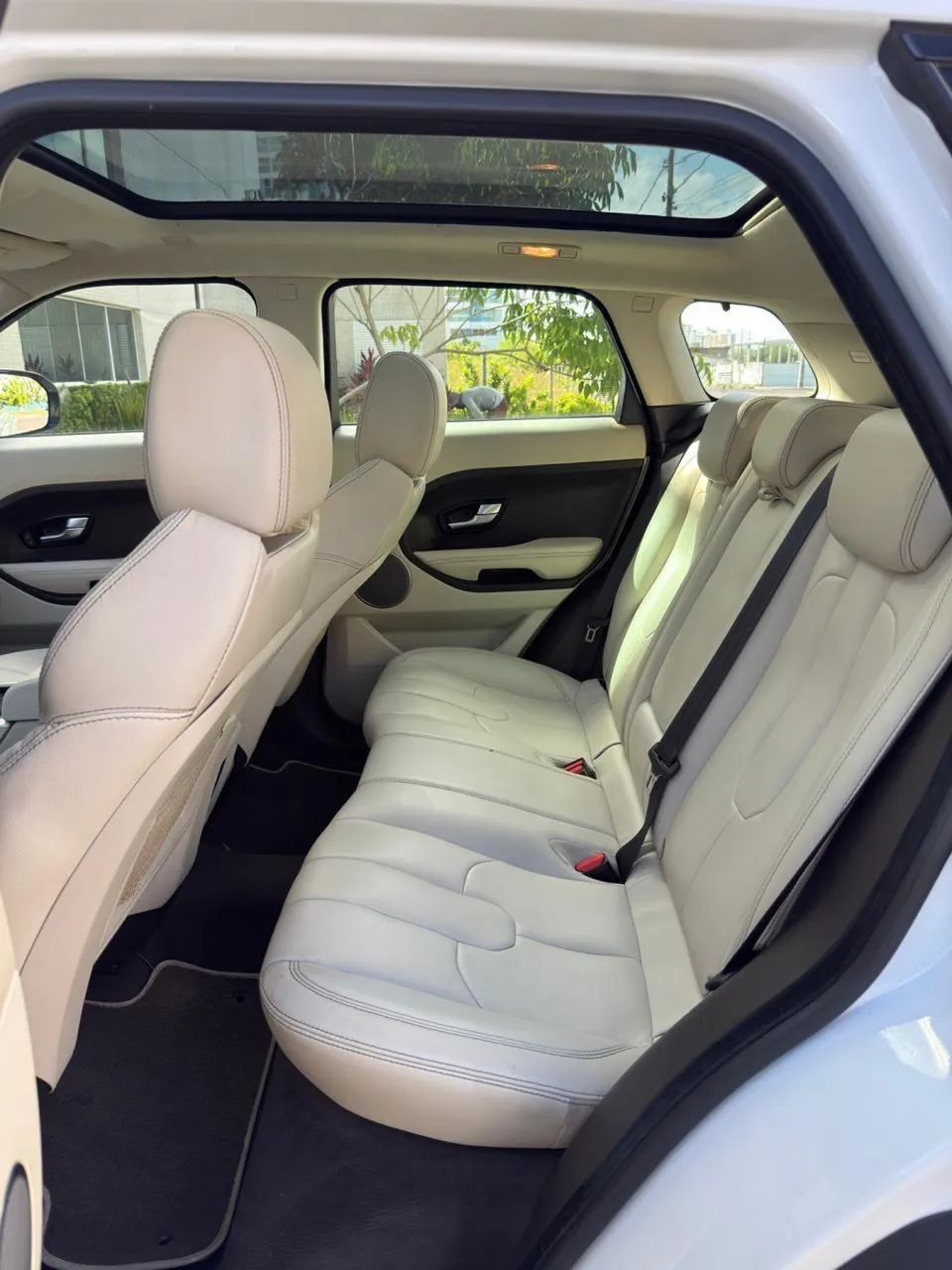Land Rover RANGE-ROVER 13
