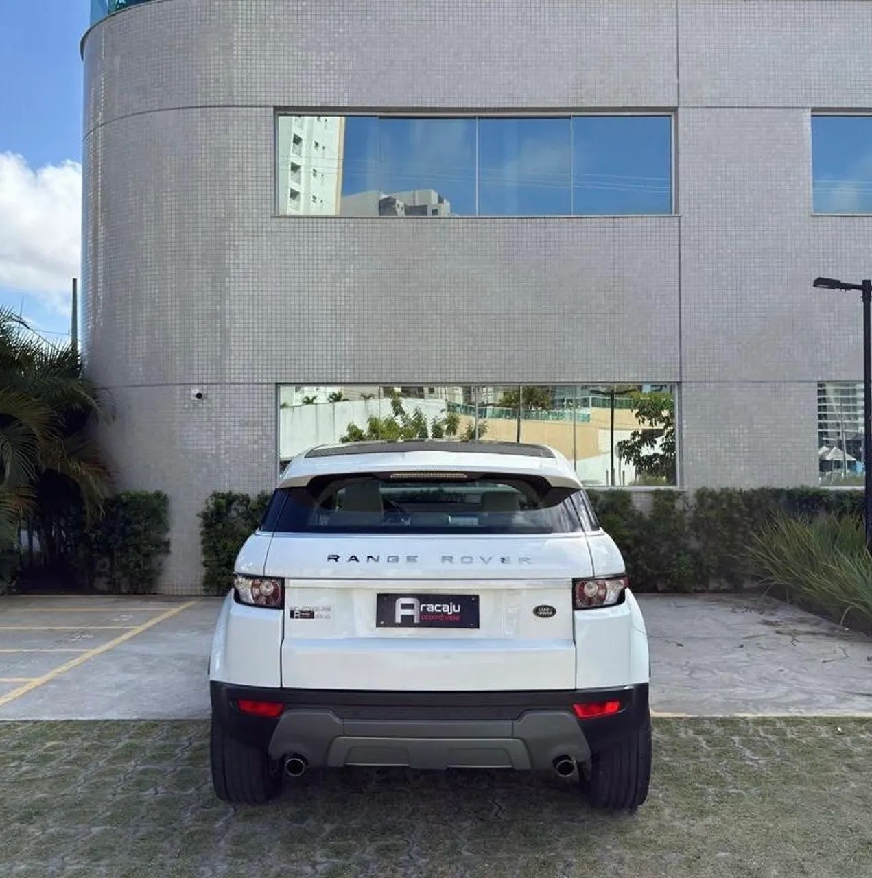 Land Rover RANGE-ROVER 8