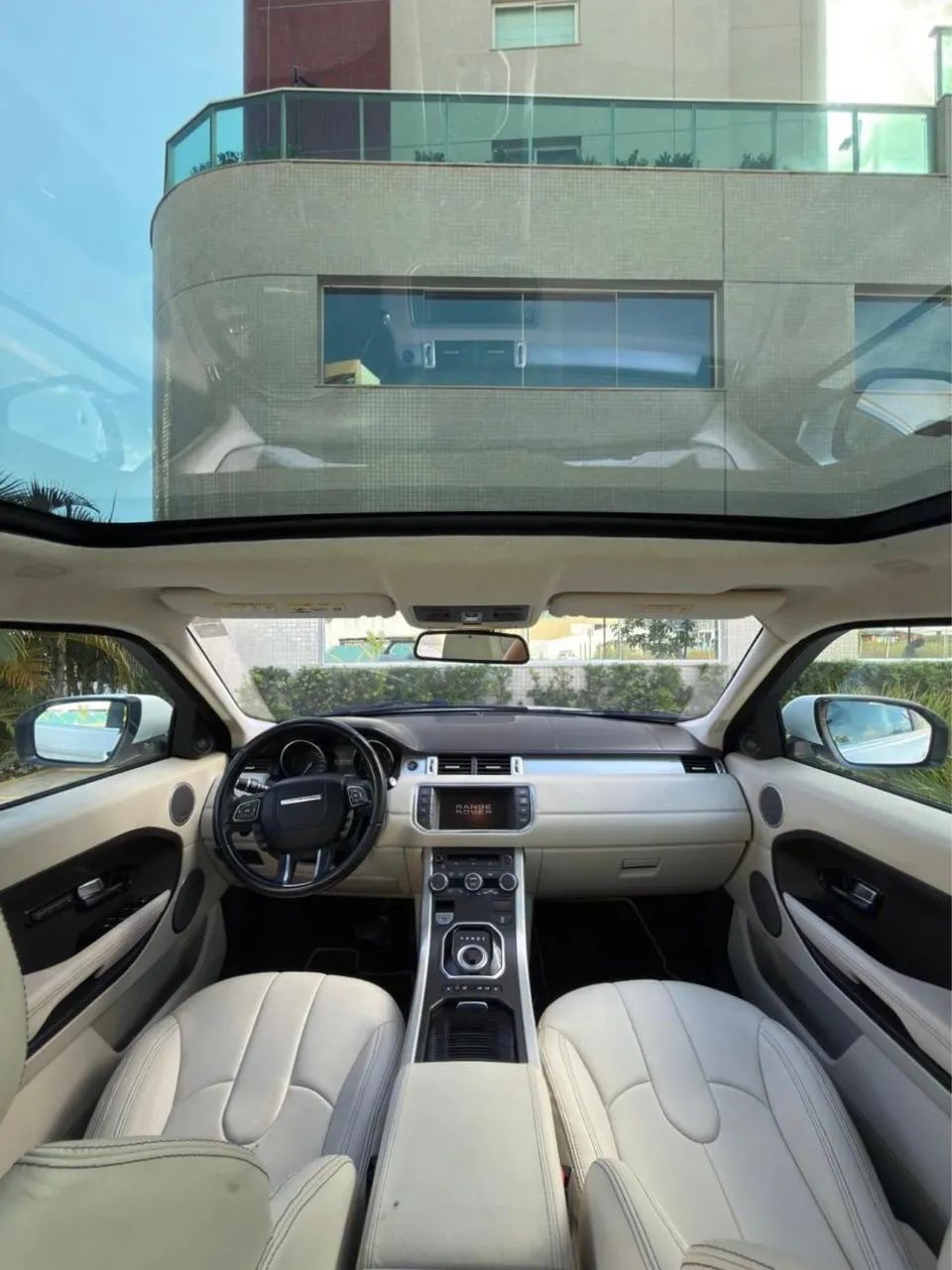 Land Rover RANGE-ROVER 9