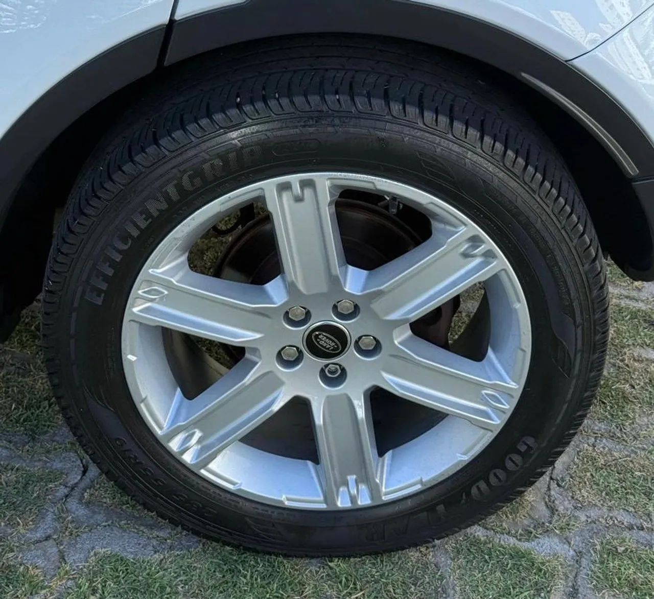 Land Rover RANGE-ROVER 16