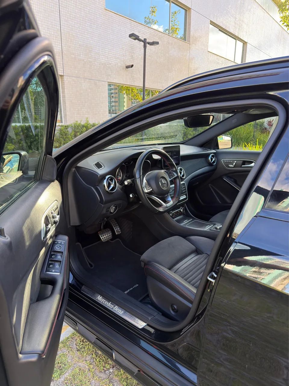 Mercedes-Benz GLA 14