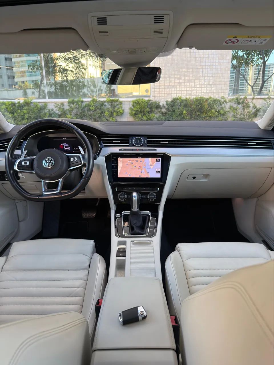 Volkswagen PASSAT 10