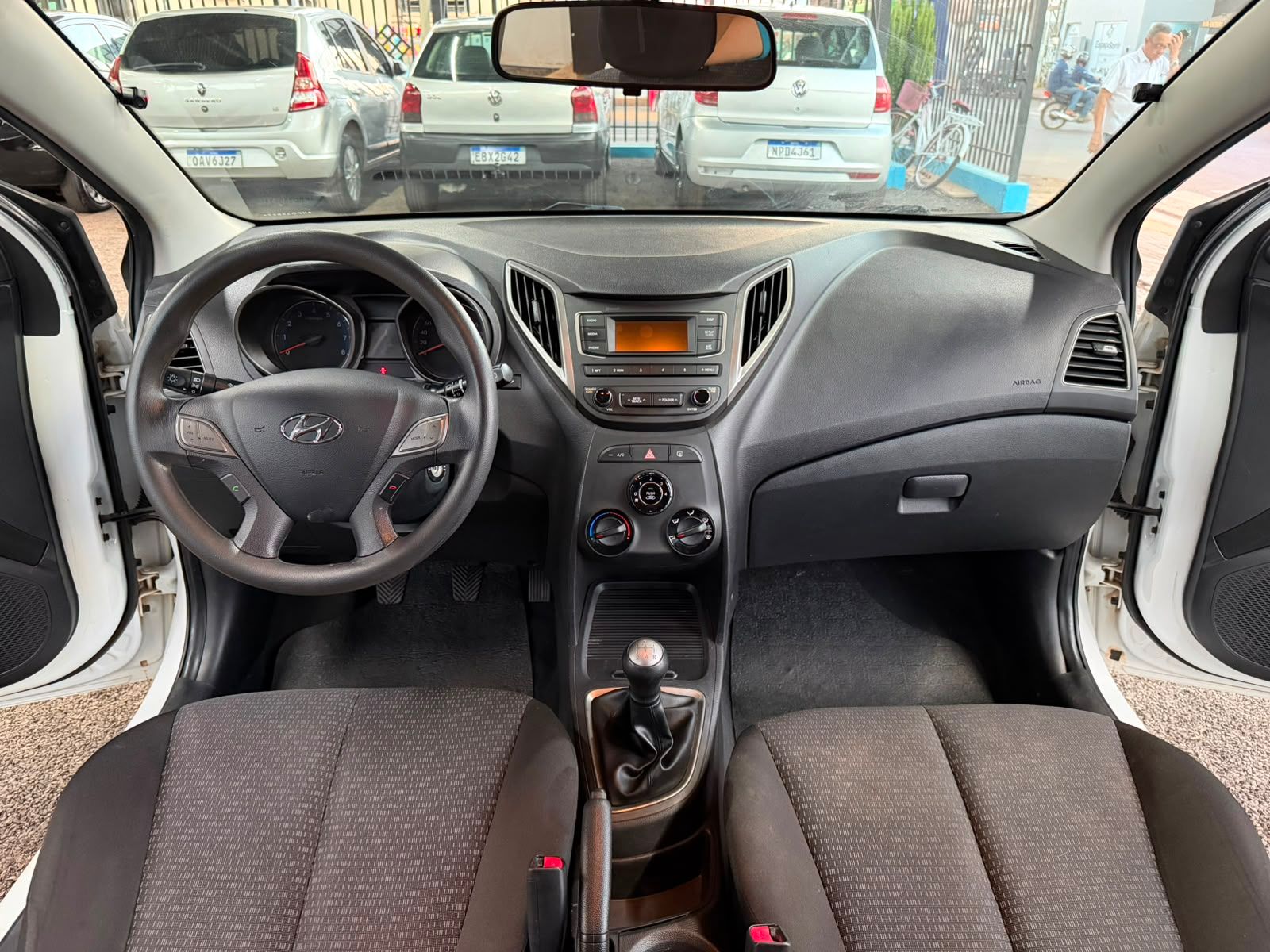 HYUNDAI HB20 7
