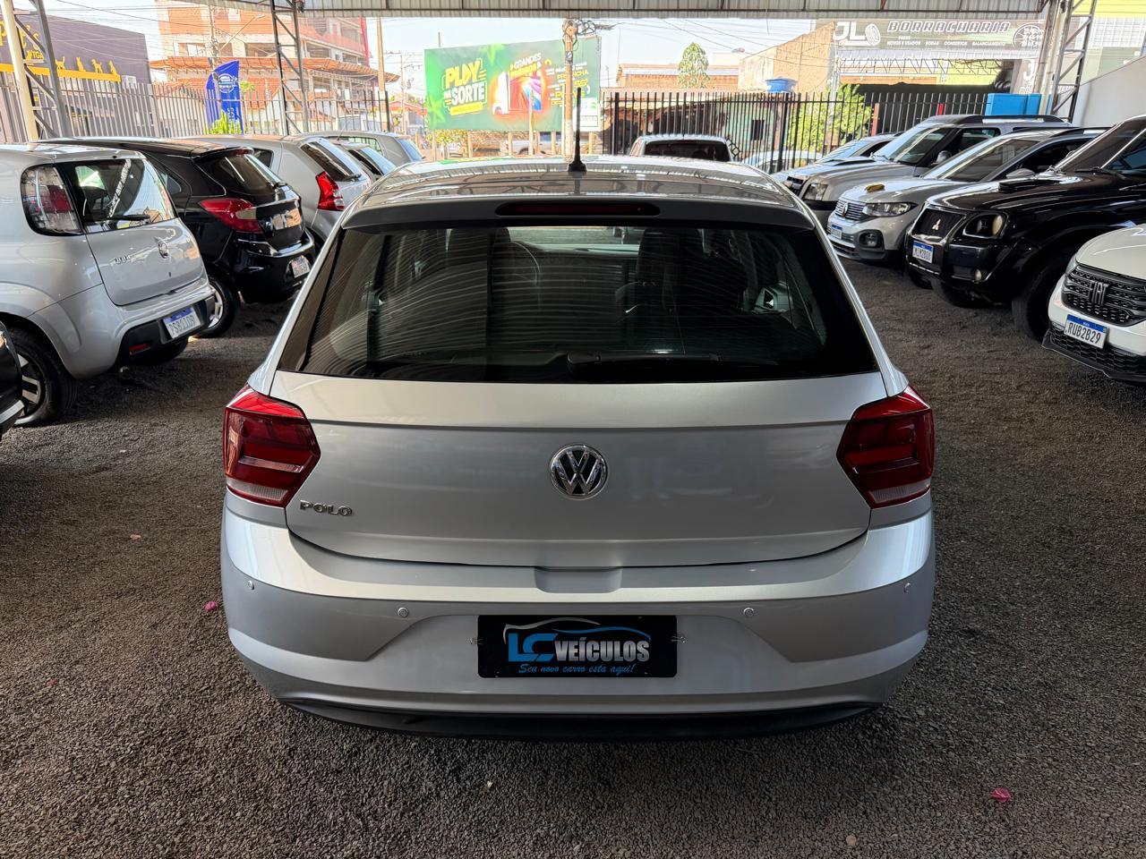 VOLKSWAGEN POLO 5