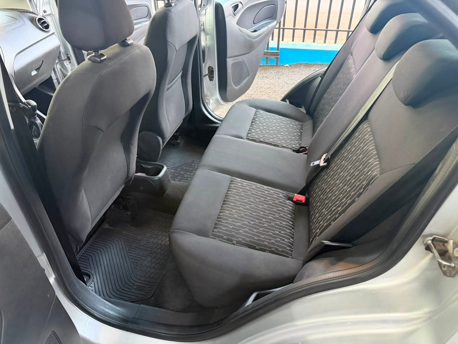 FORD KA 8