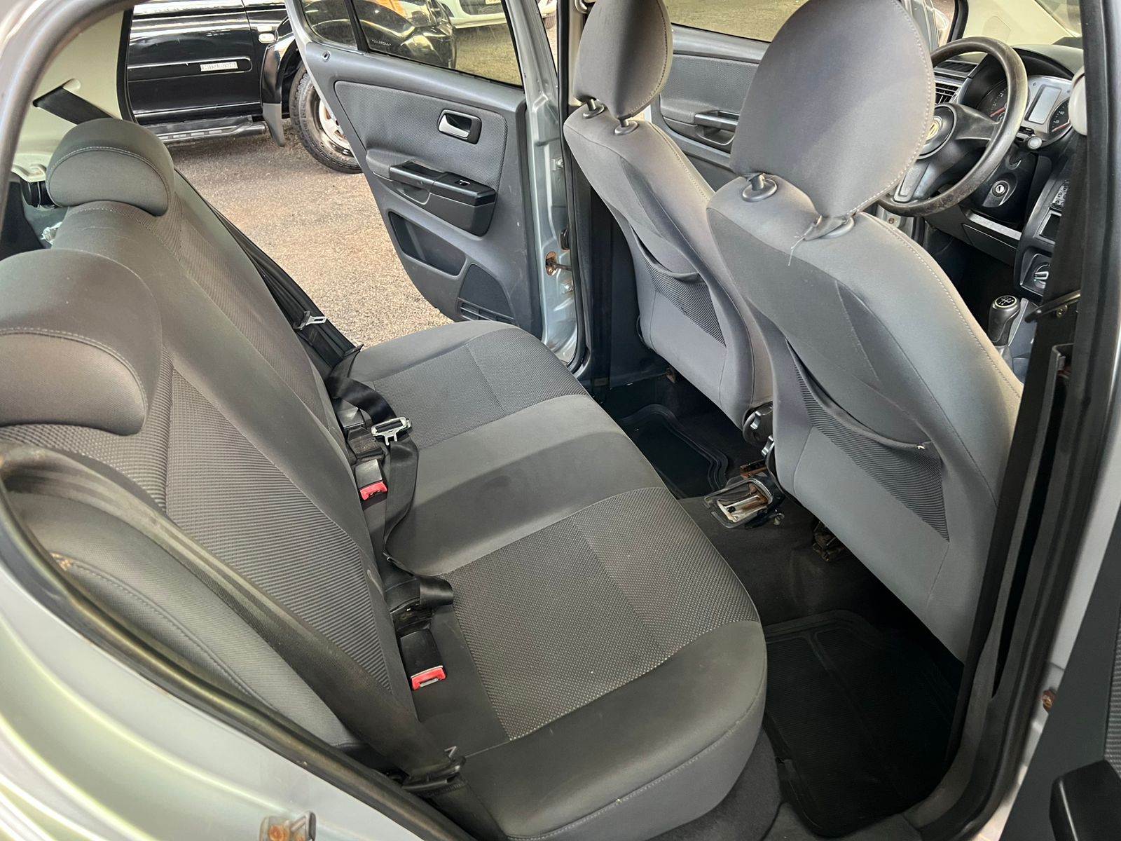 VOLKSWAGEN FOX 9
