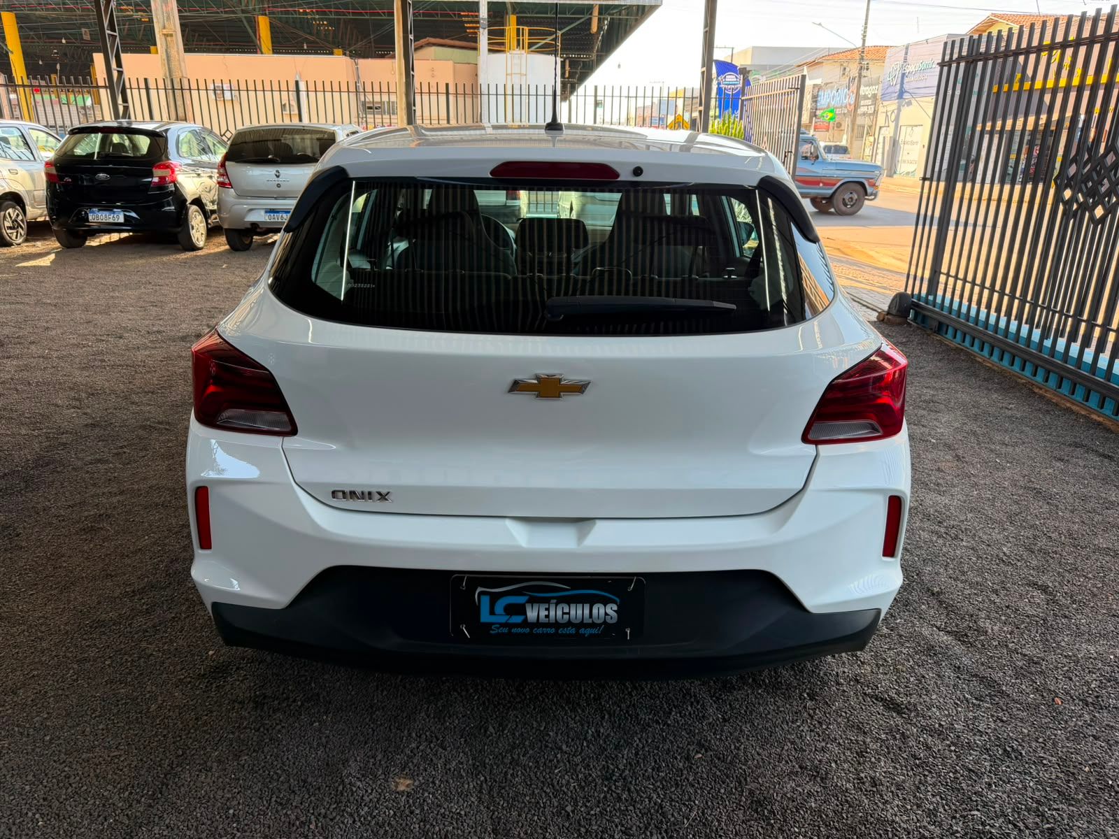 CHEVROLET ONIX 5