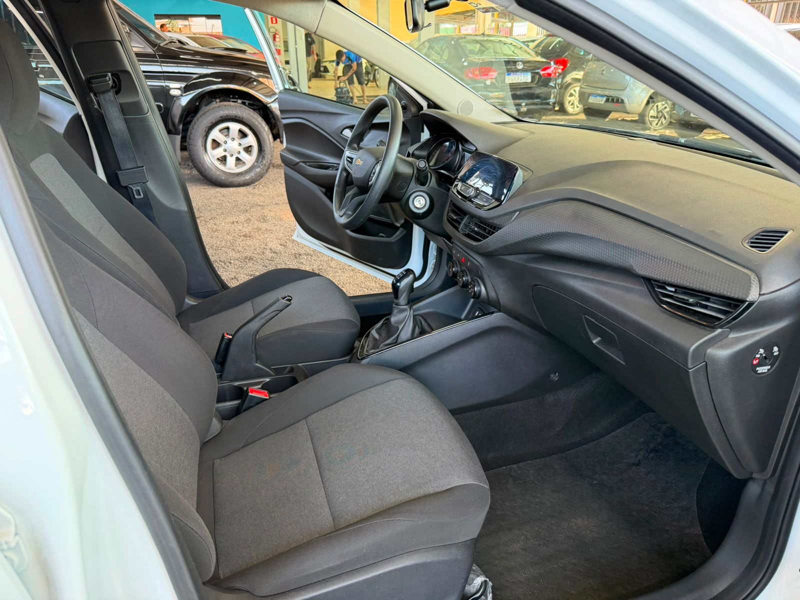 CHEVROLET ONIX 9