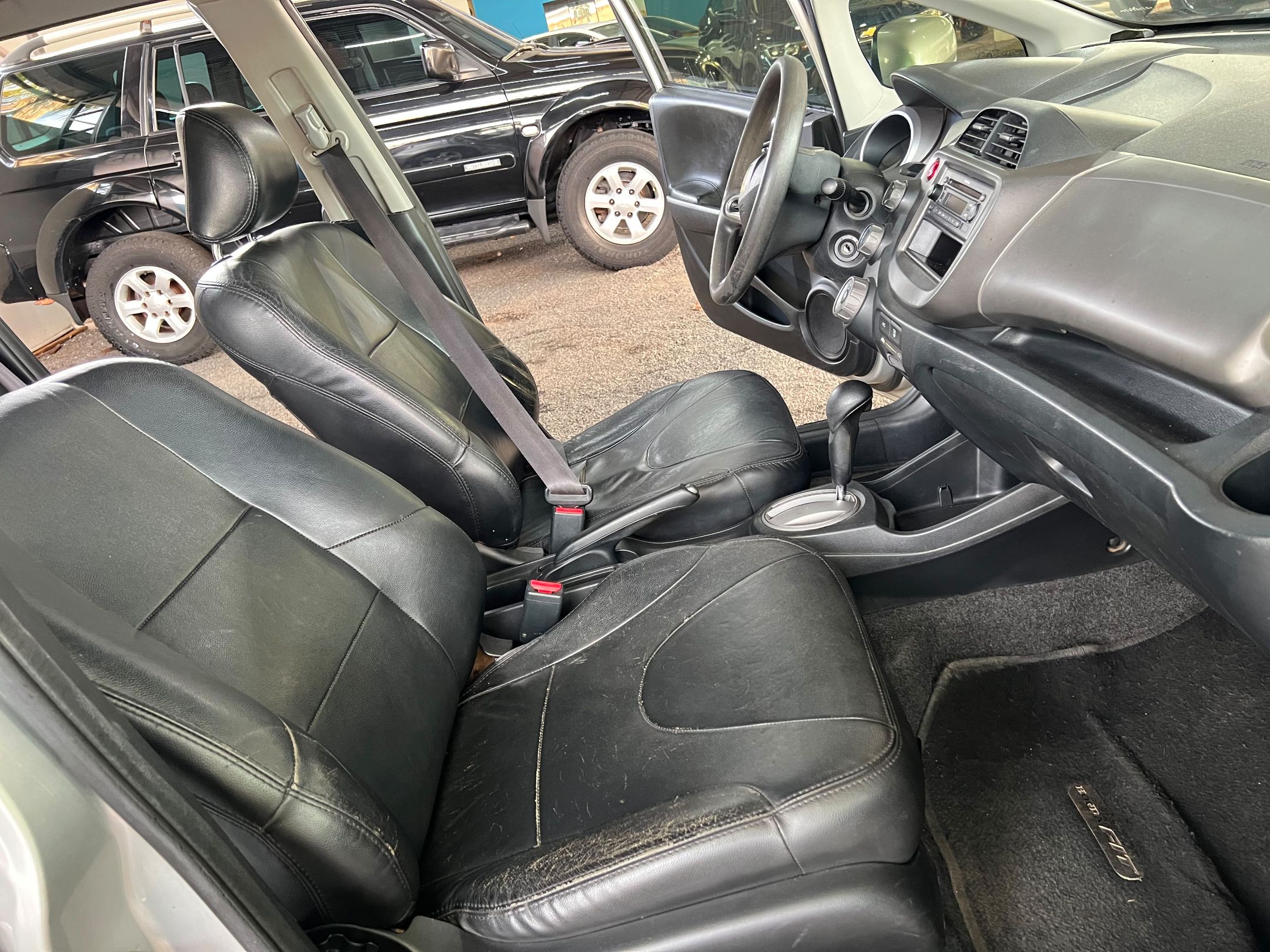 HONDA FIT 12