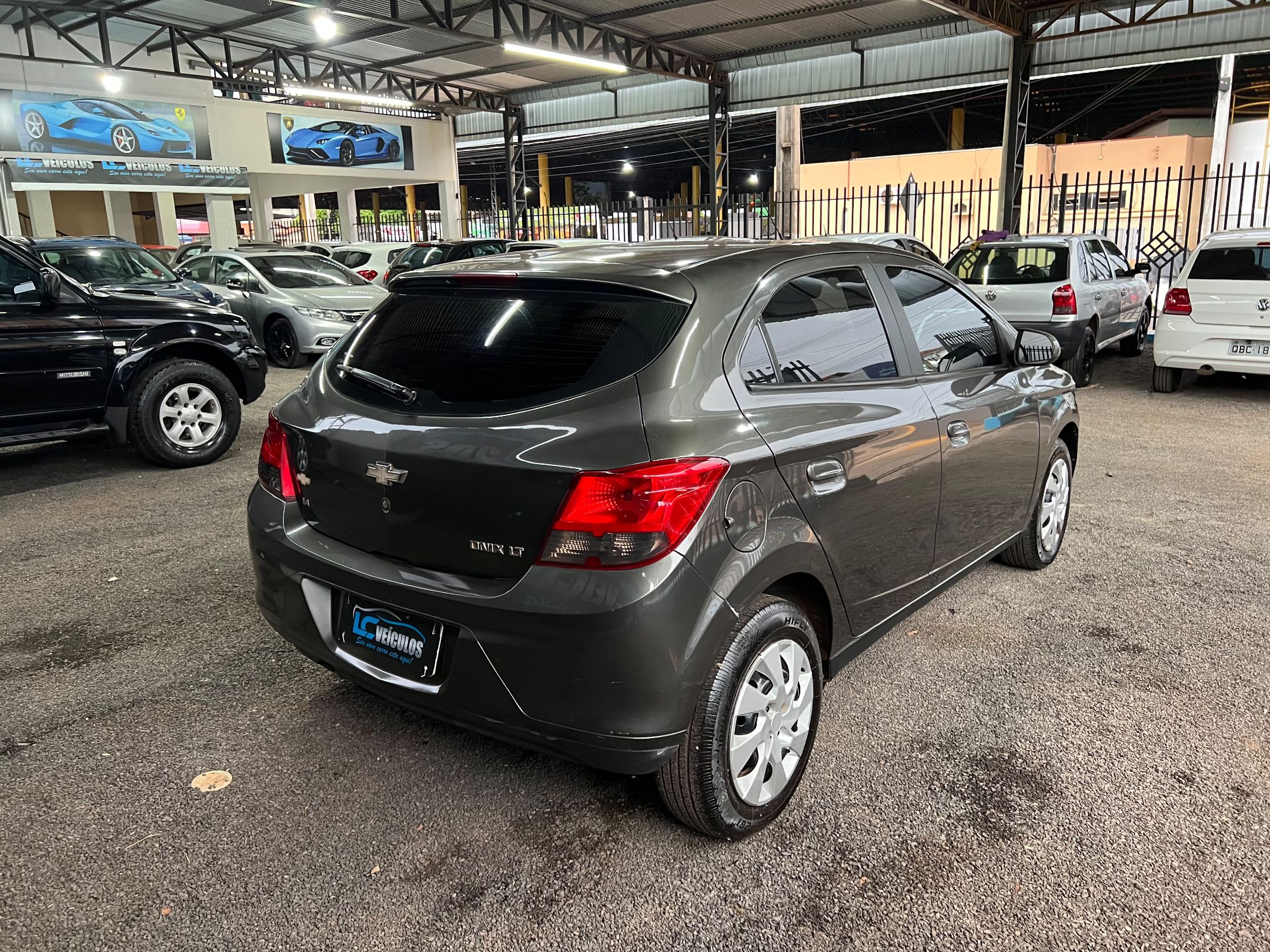 CHEVROLET ONIX 6
