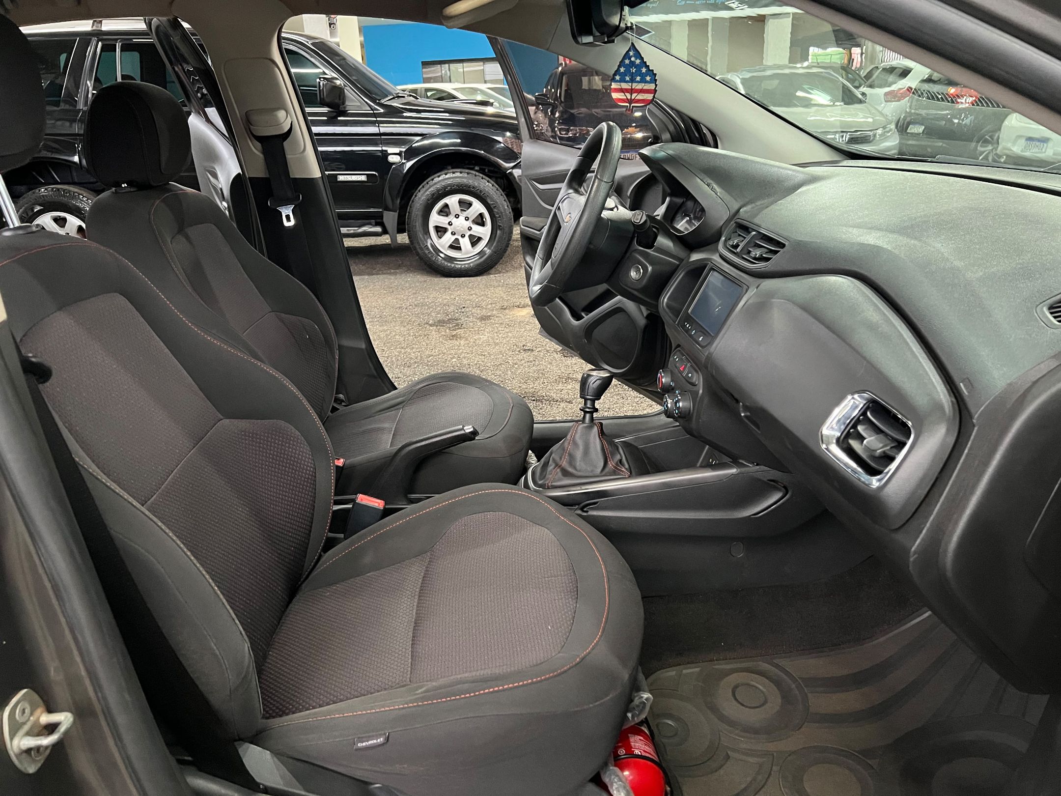 CHEVROLET ONIX 11