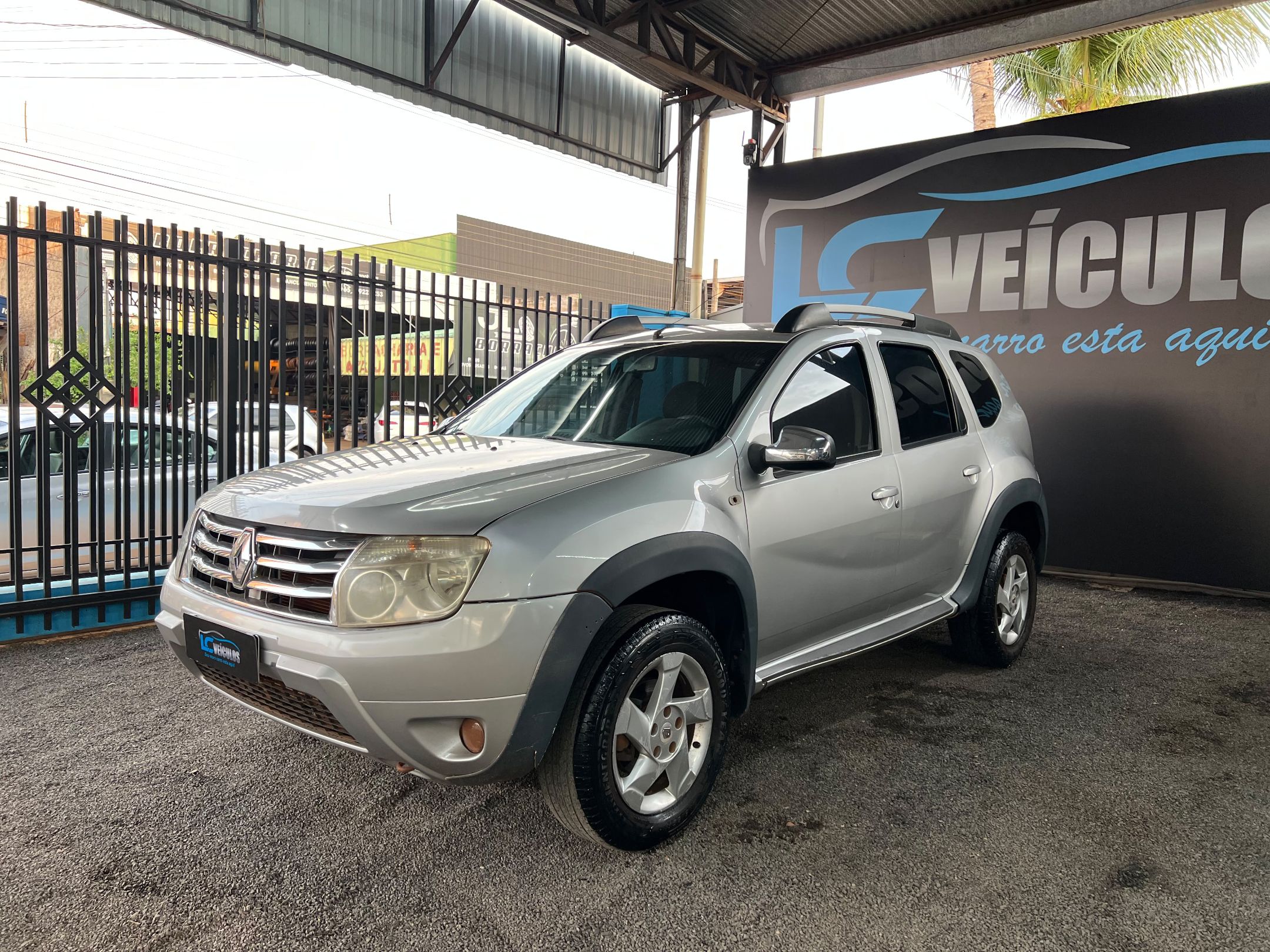 RENAULT DUSTER 3