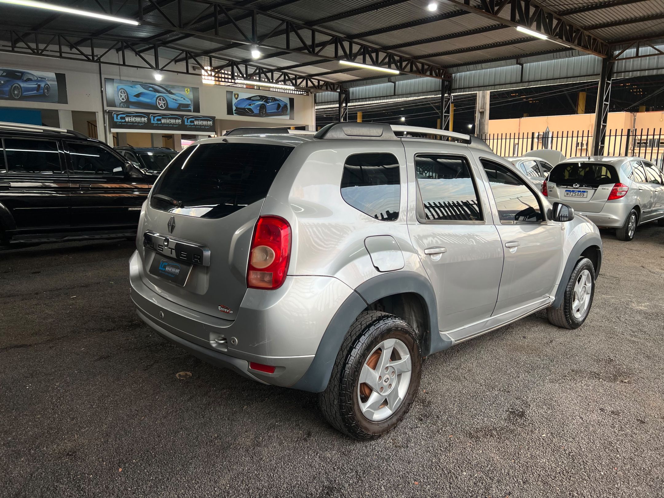 RENAULT DUSTER 6
