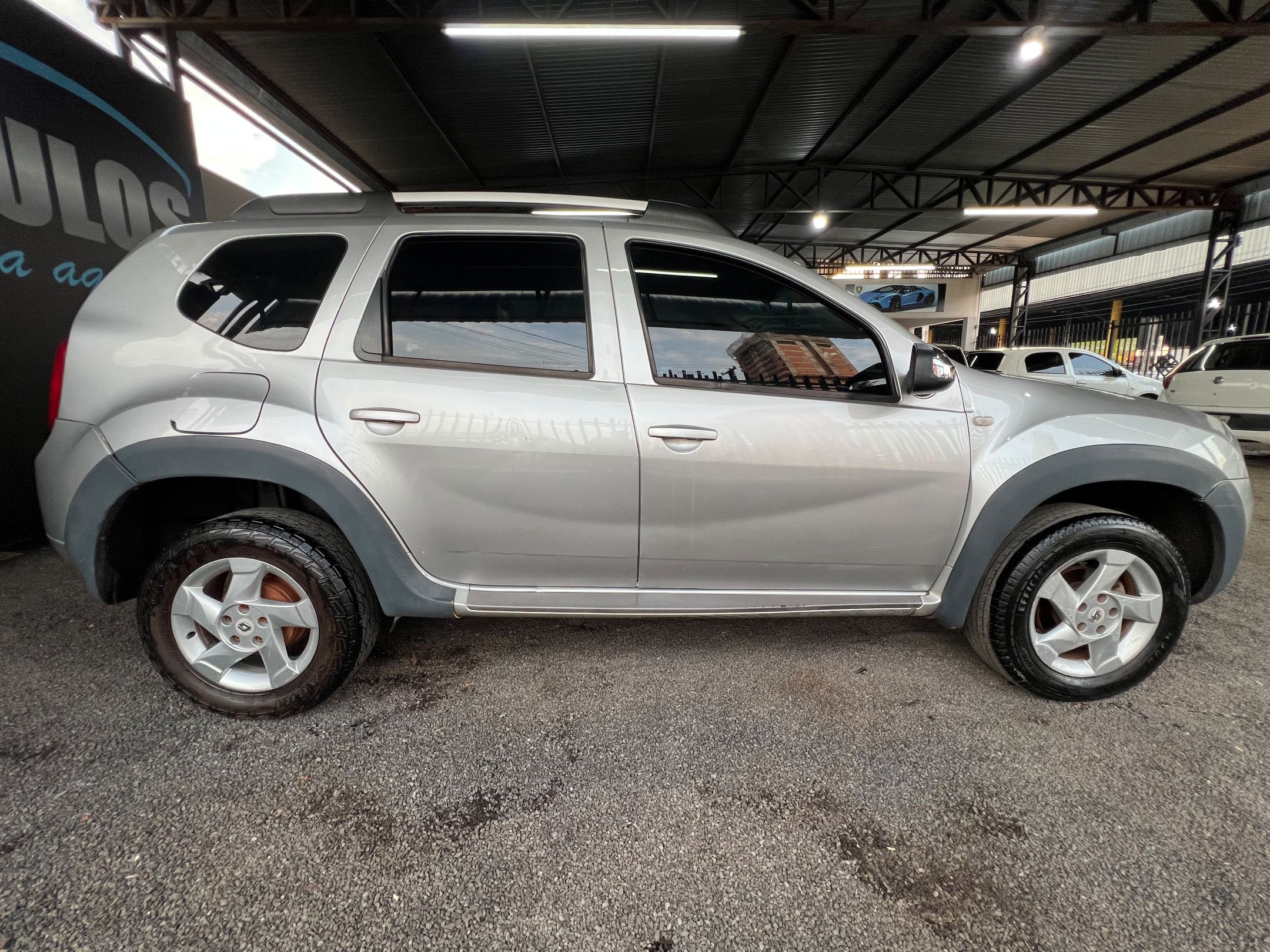 RENAULT DUSTER 7