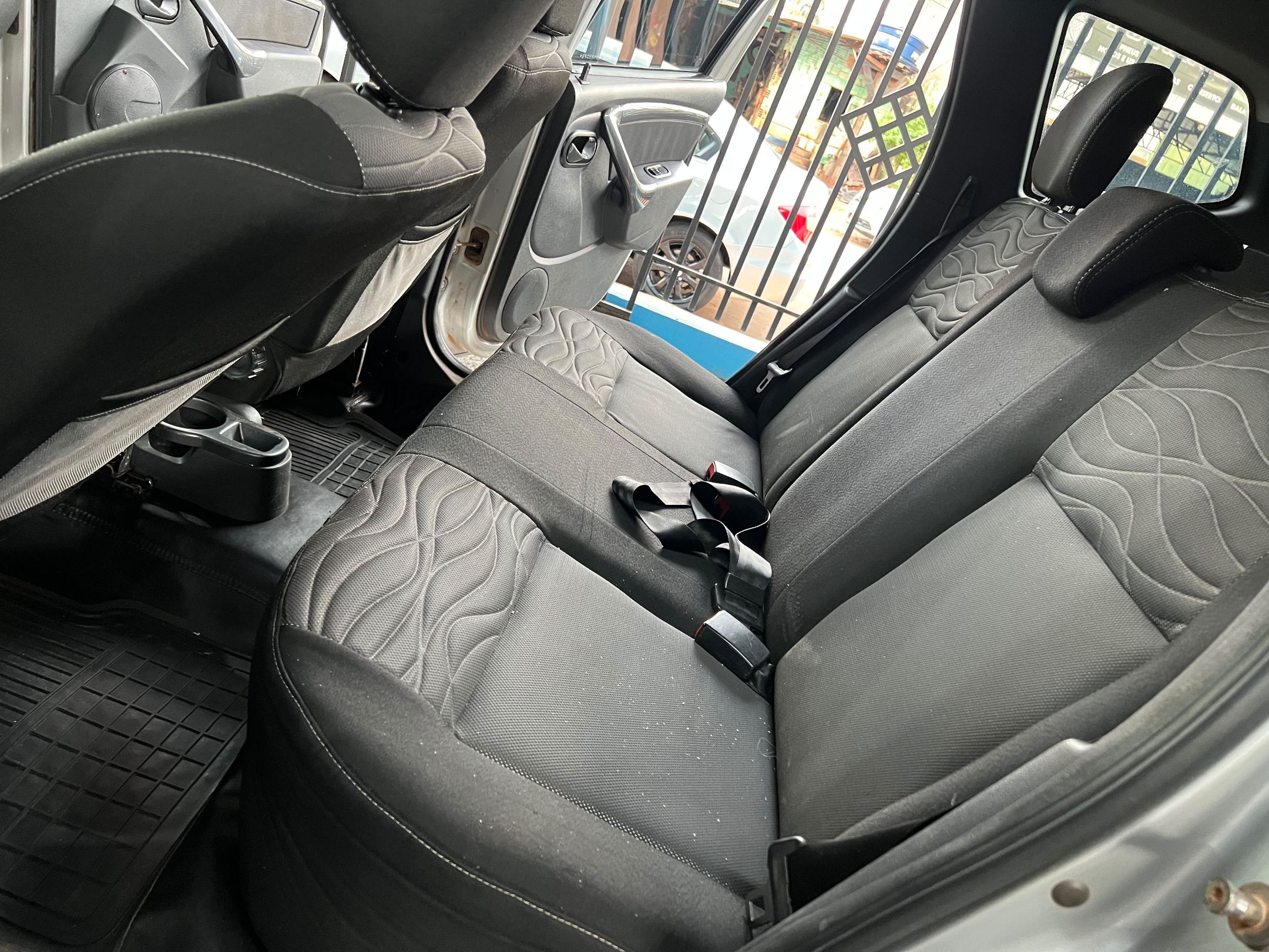 RENAULT DUSTER 13