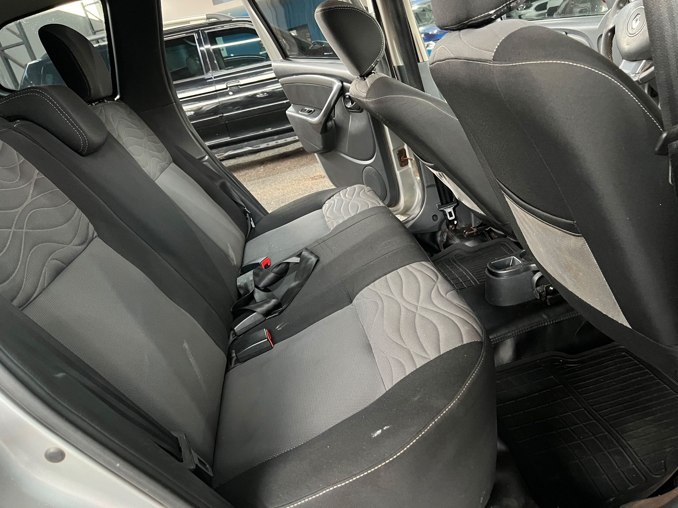 RENAULT DUSTER 14