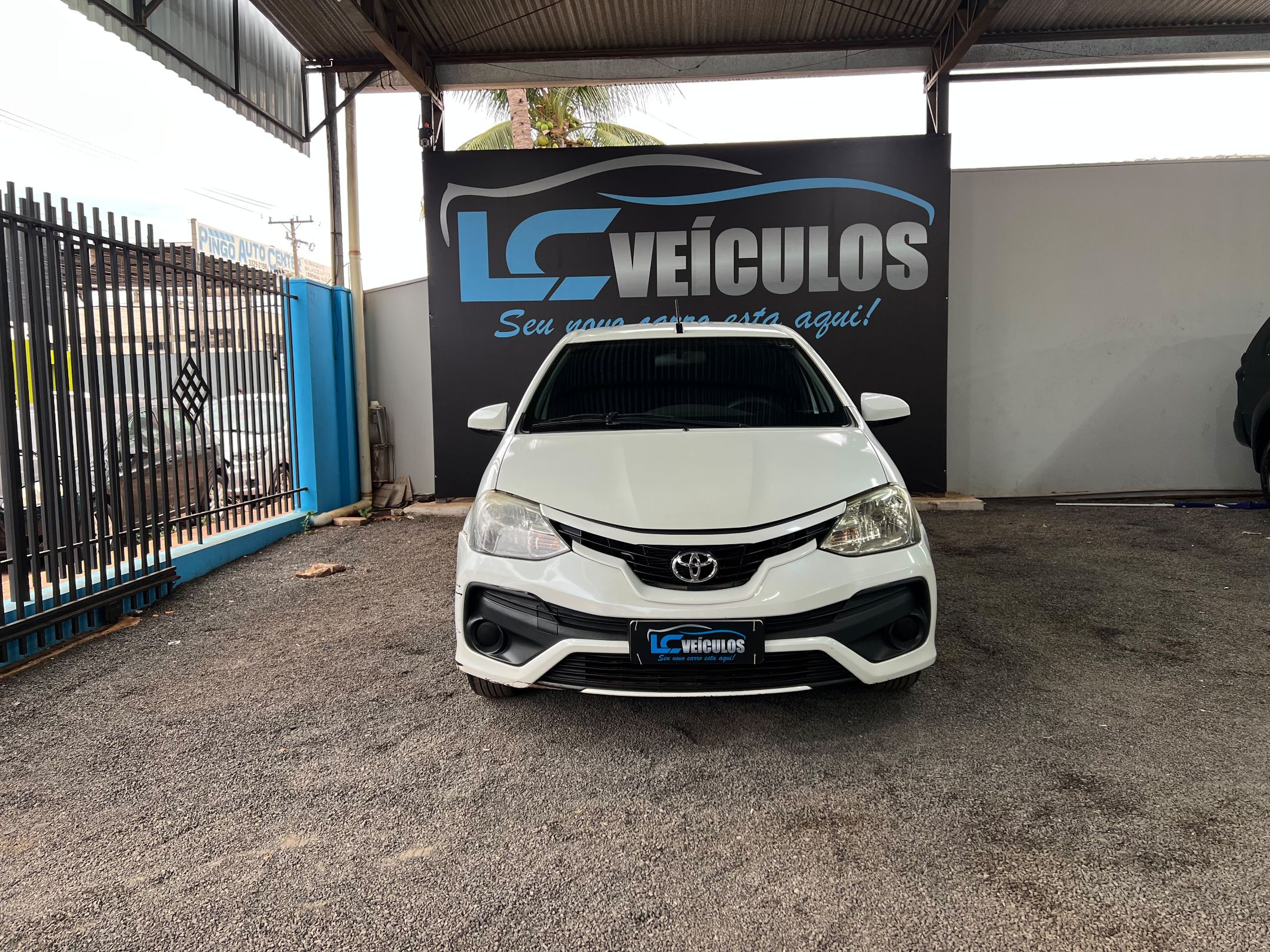 TOYOTA ETIOS 2