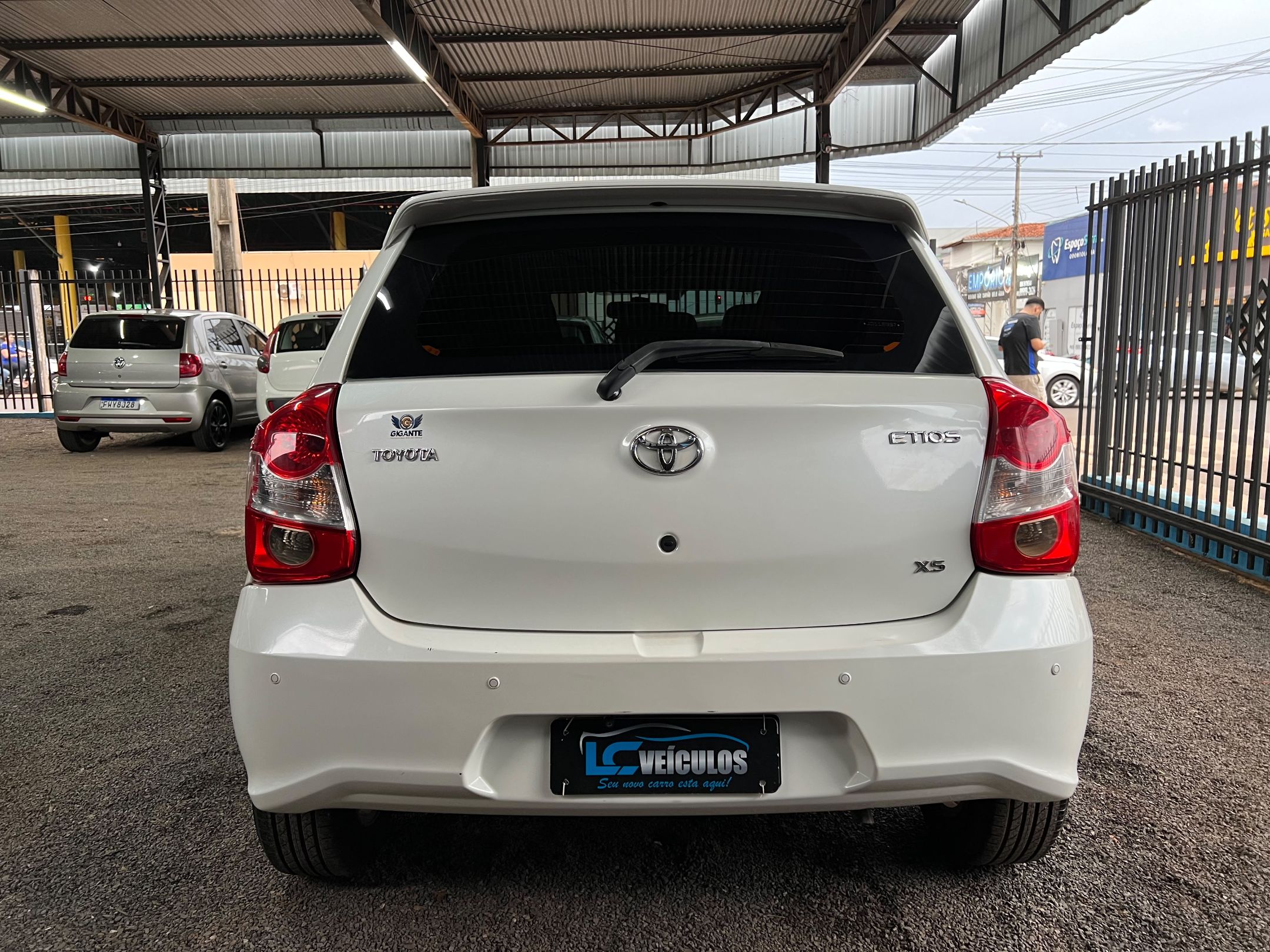 TOYOTA ETIOS 5