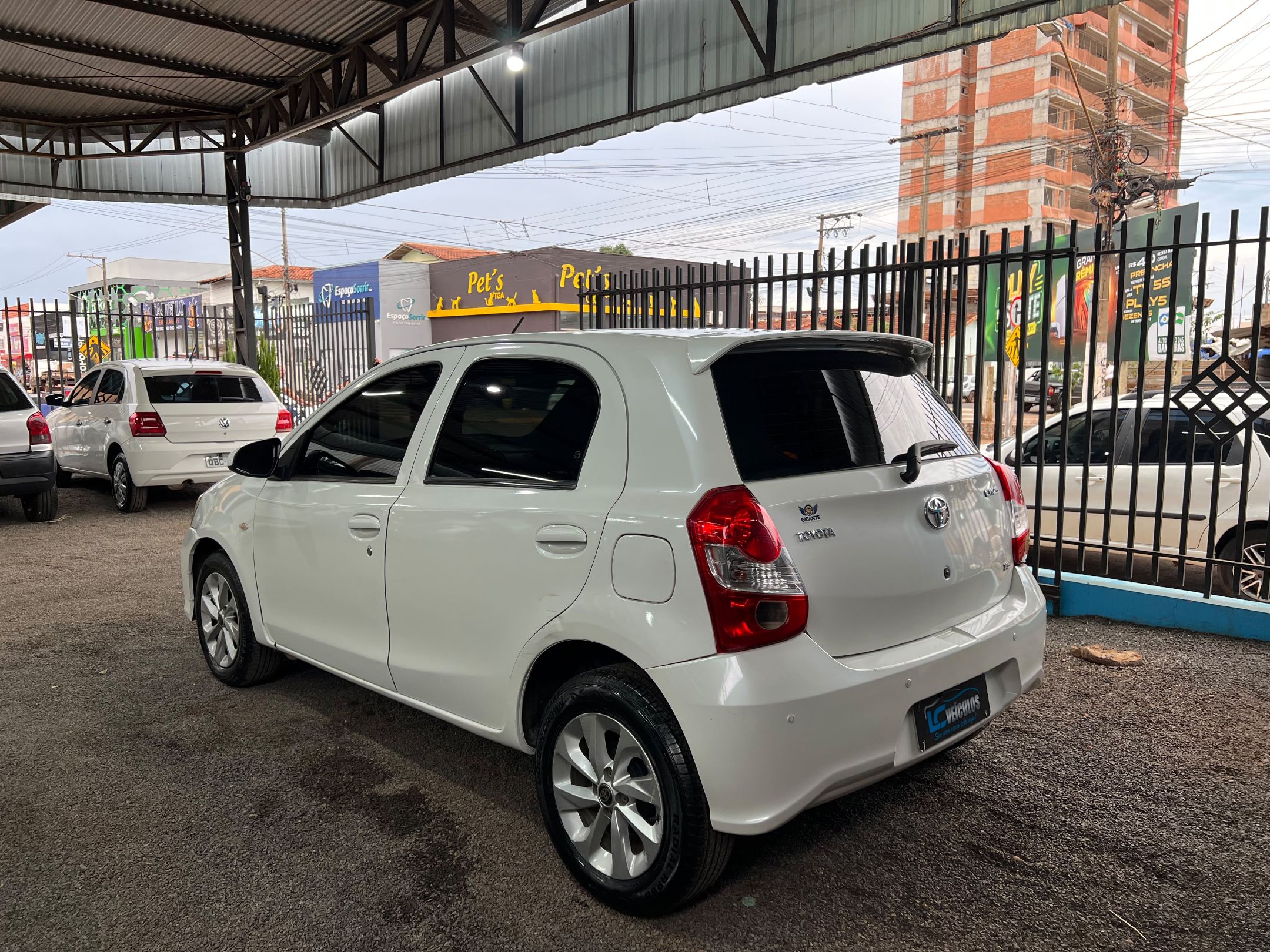 TOYOTA ETIOS 6