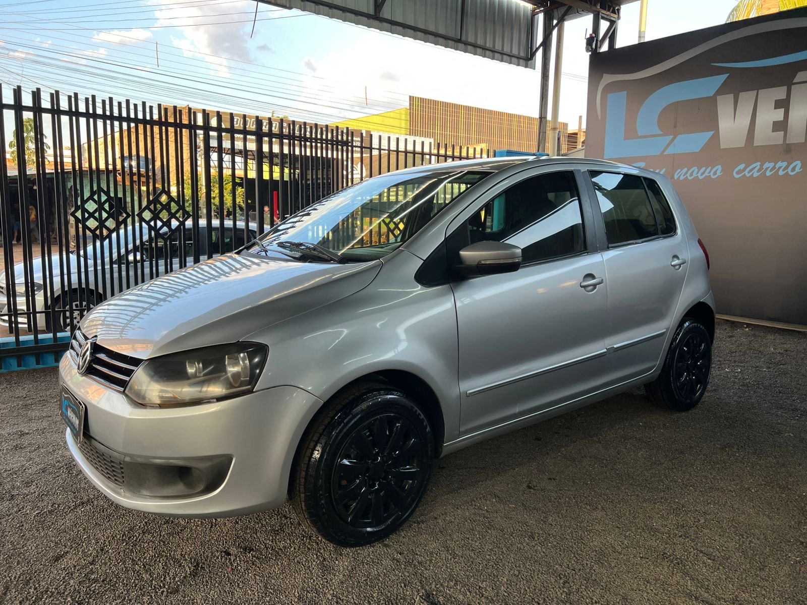VOLKSWAGEN FOX 2010
