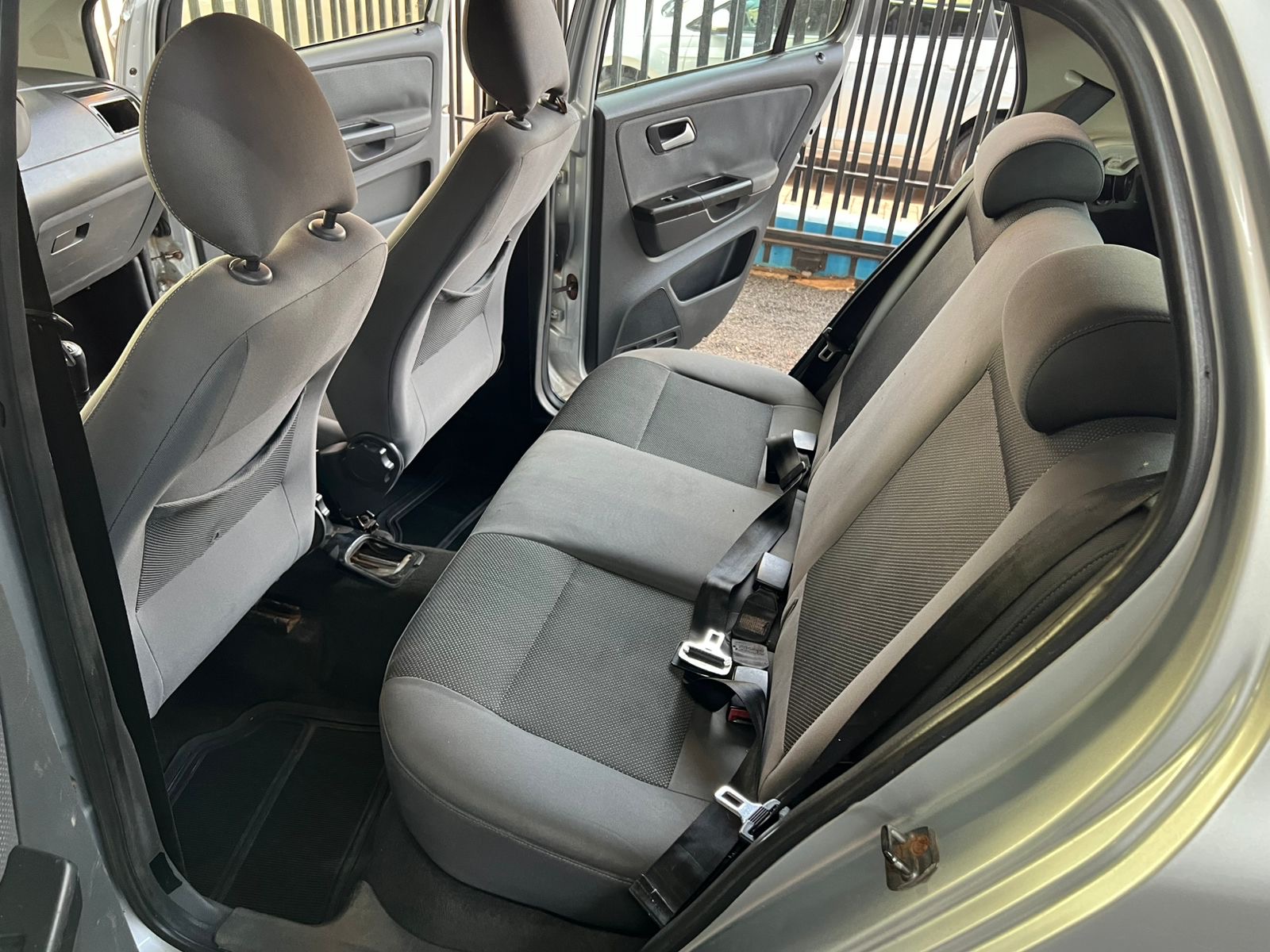 VOLKSWAGEN FOX 8