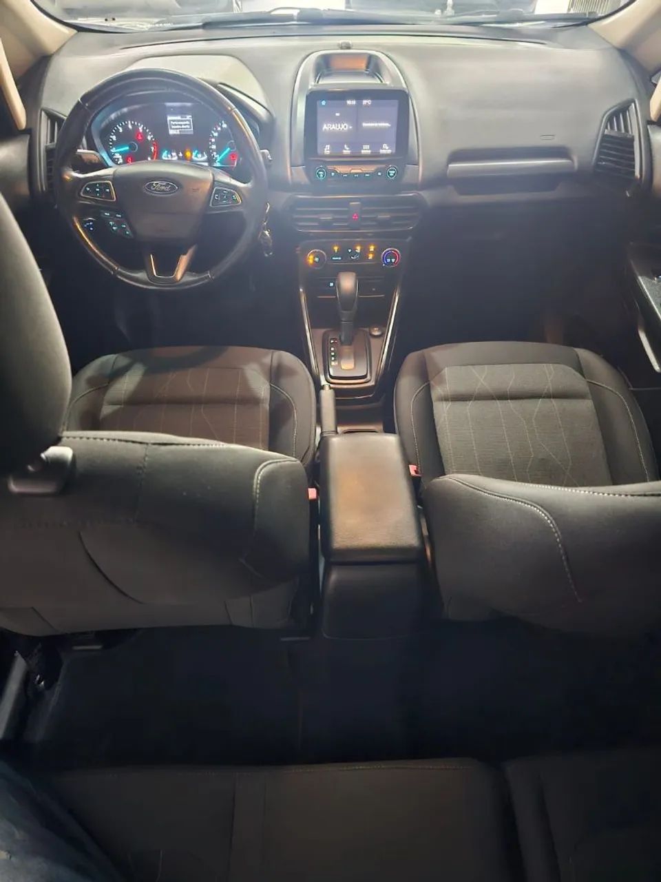 Ford ECOSPORT 12