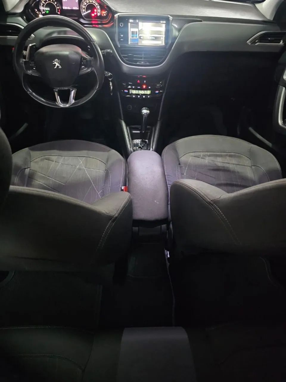 Peugeot 208 9