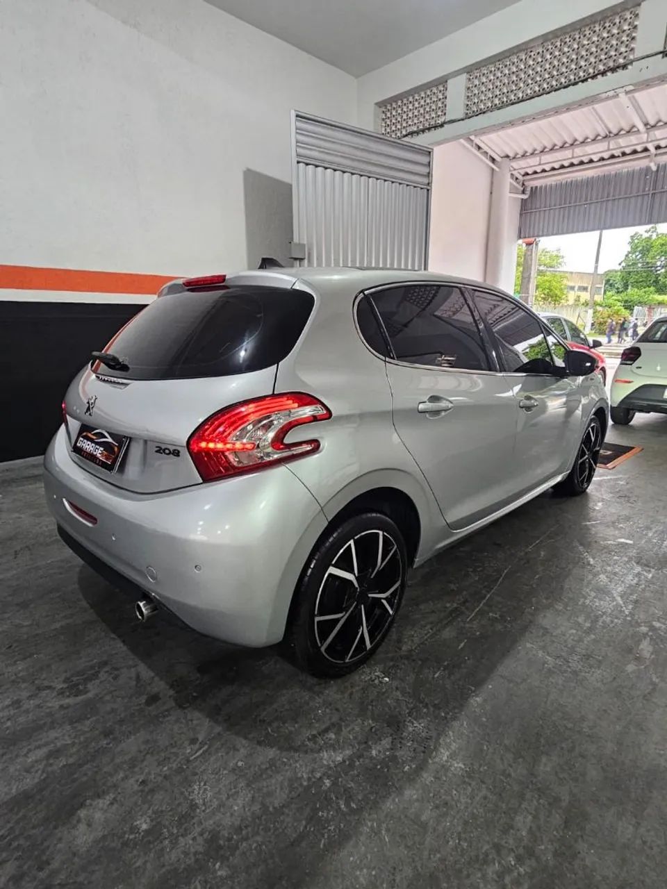 Peugeot 208 4