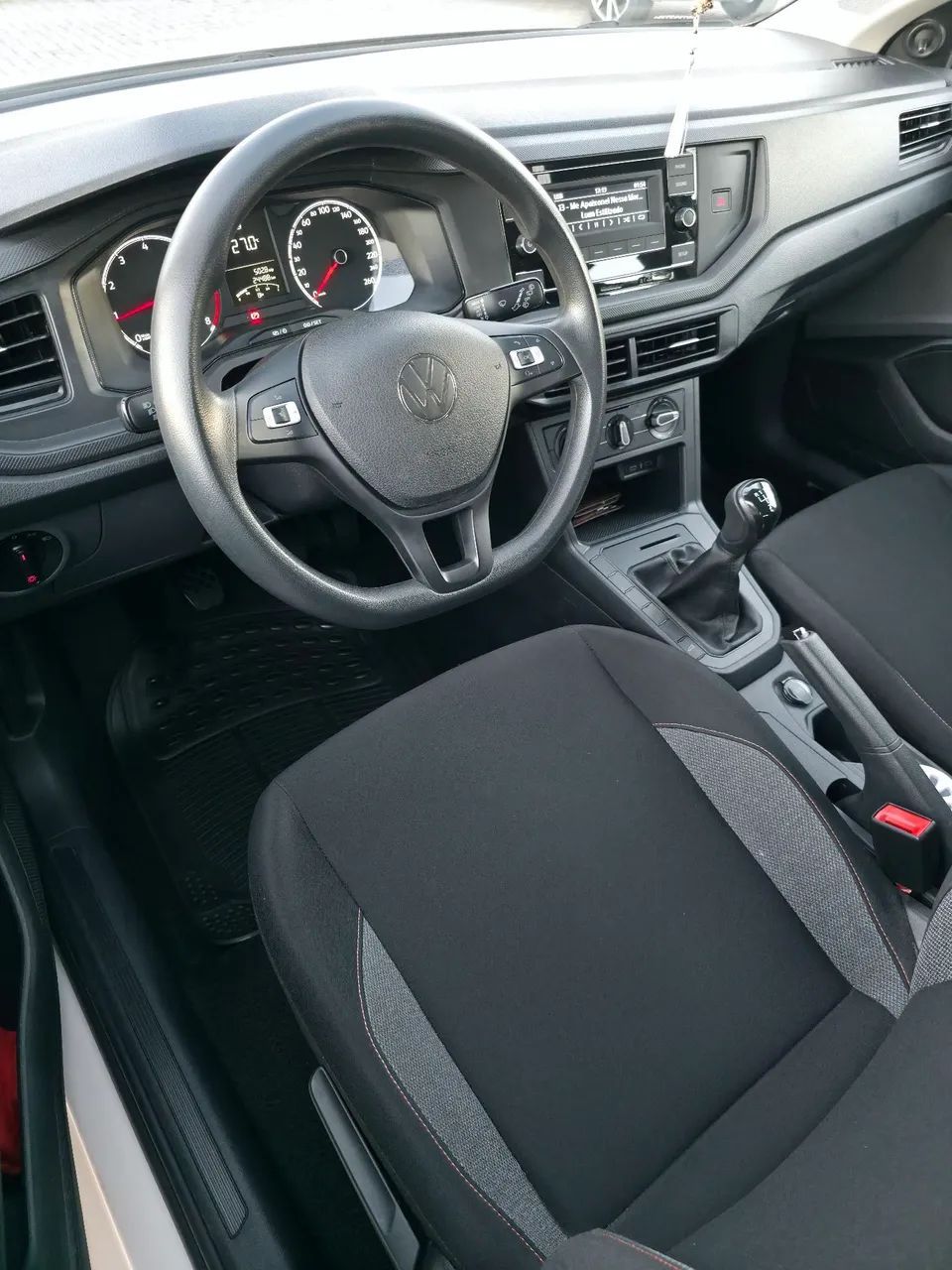 Volkswagen POLO 5