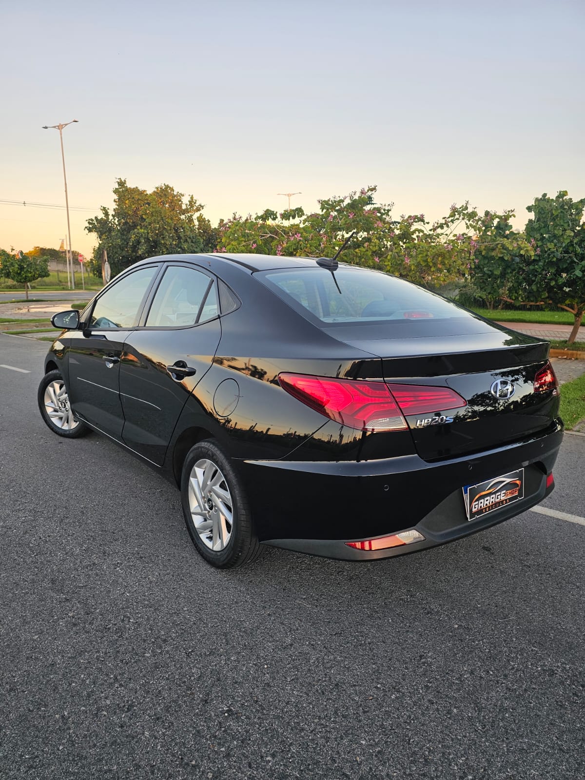HYUNDAI HB20S 4