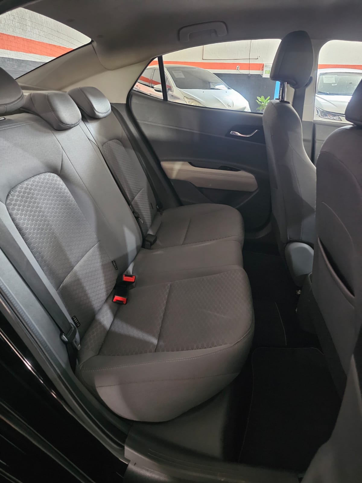 HYUNDAI HB20S 12