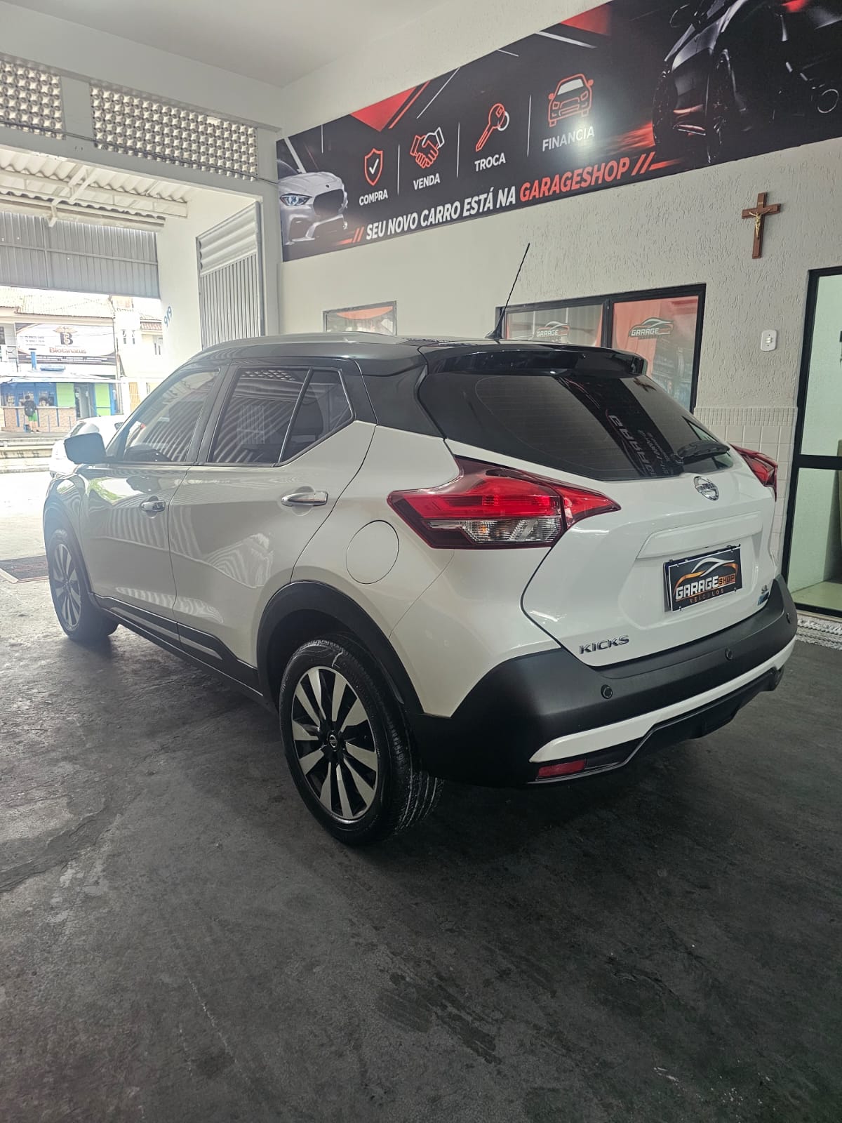 Nissan KICKS 6