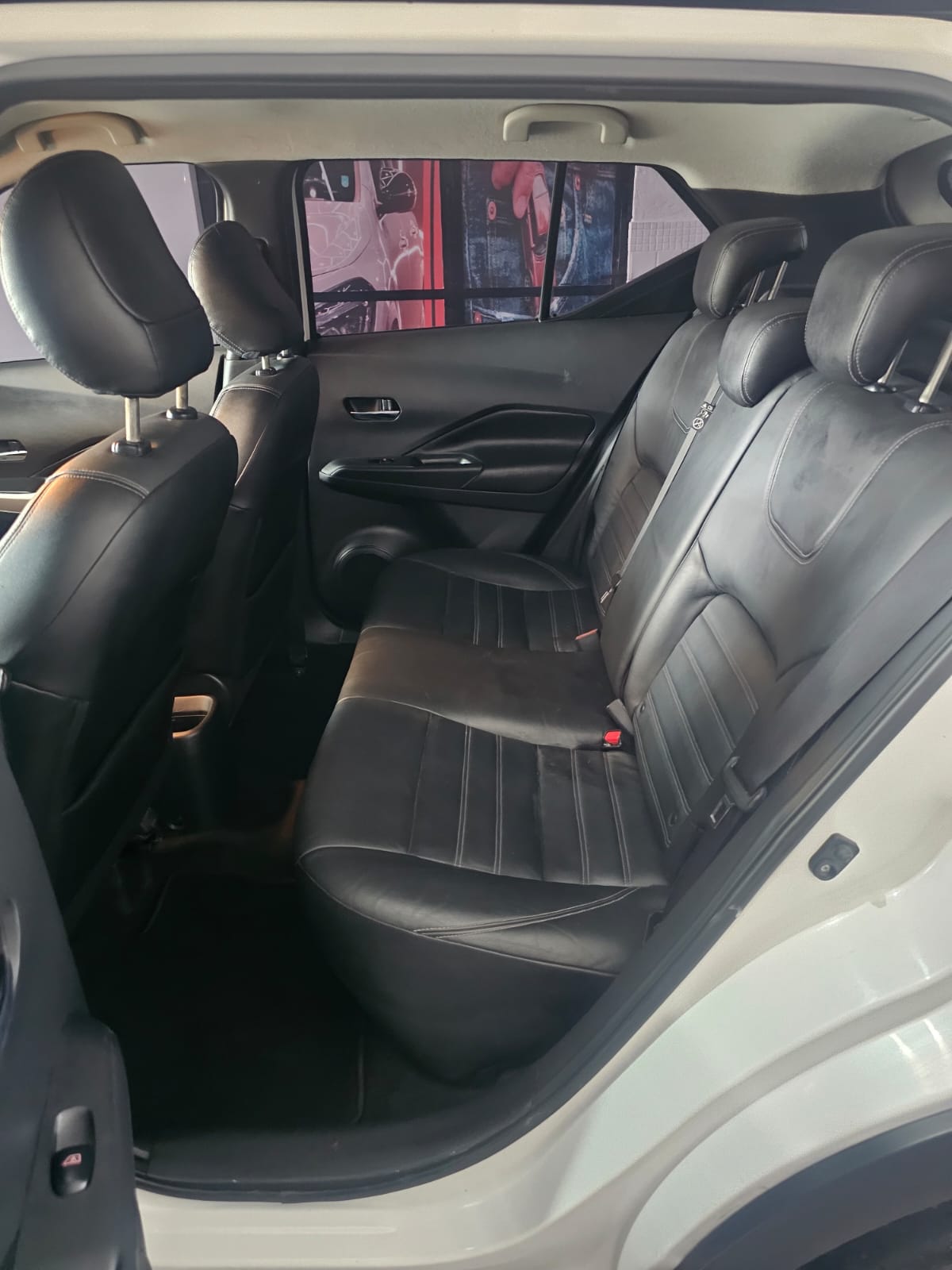 Nissan KICKS 12