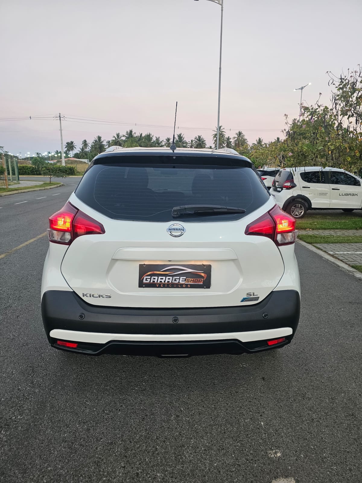 Nissan KICKS 5